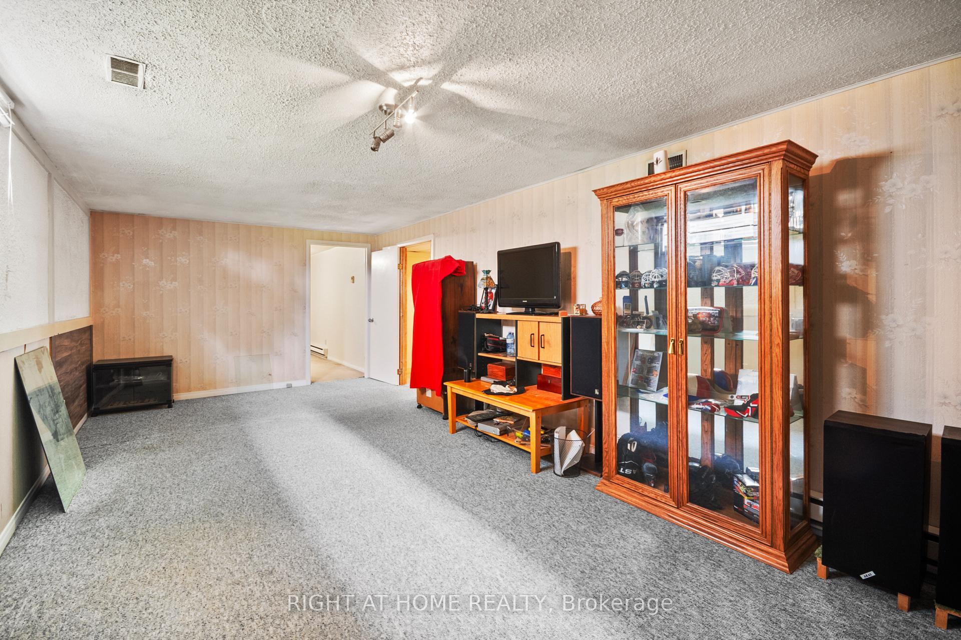 Photo 18 of 7 Raven Avenue, St. Thomas — HOMEH