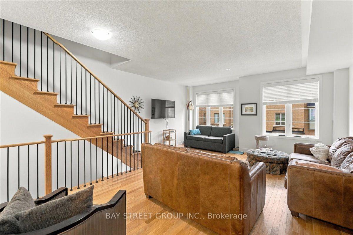 Photo 6 of 20 Nautical Way, Whitby, Port Whitby — HOMEH