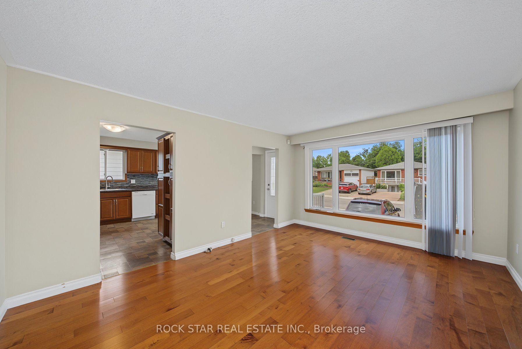 Photo 3 of Unit Main, 59 Aterno Drive, Hamilton, Mountview — HOMEH
