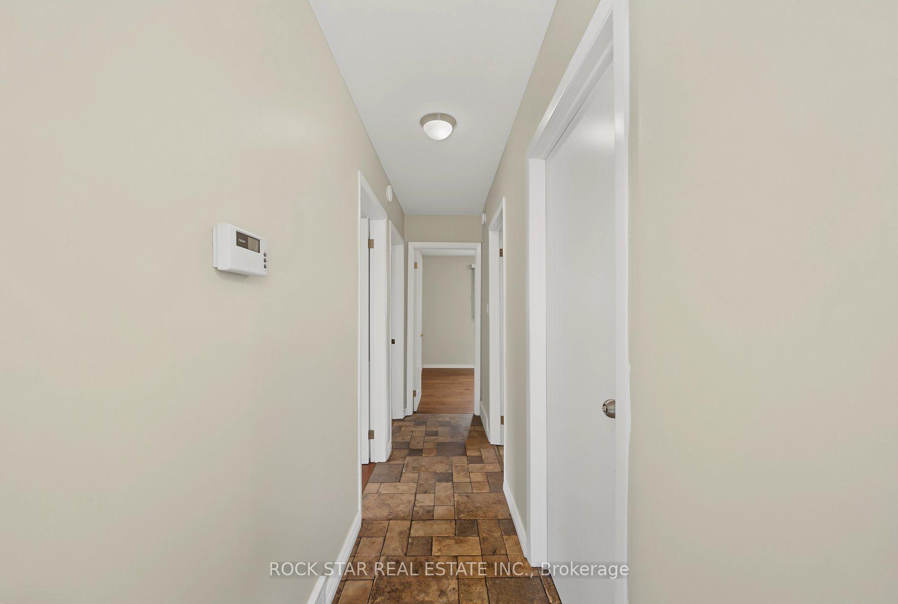 Photo 10 of Unit Main, 59 Aterno Drive, Hamilton, Mountview — HOMEH