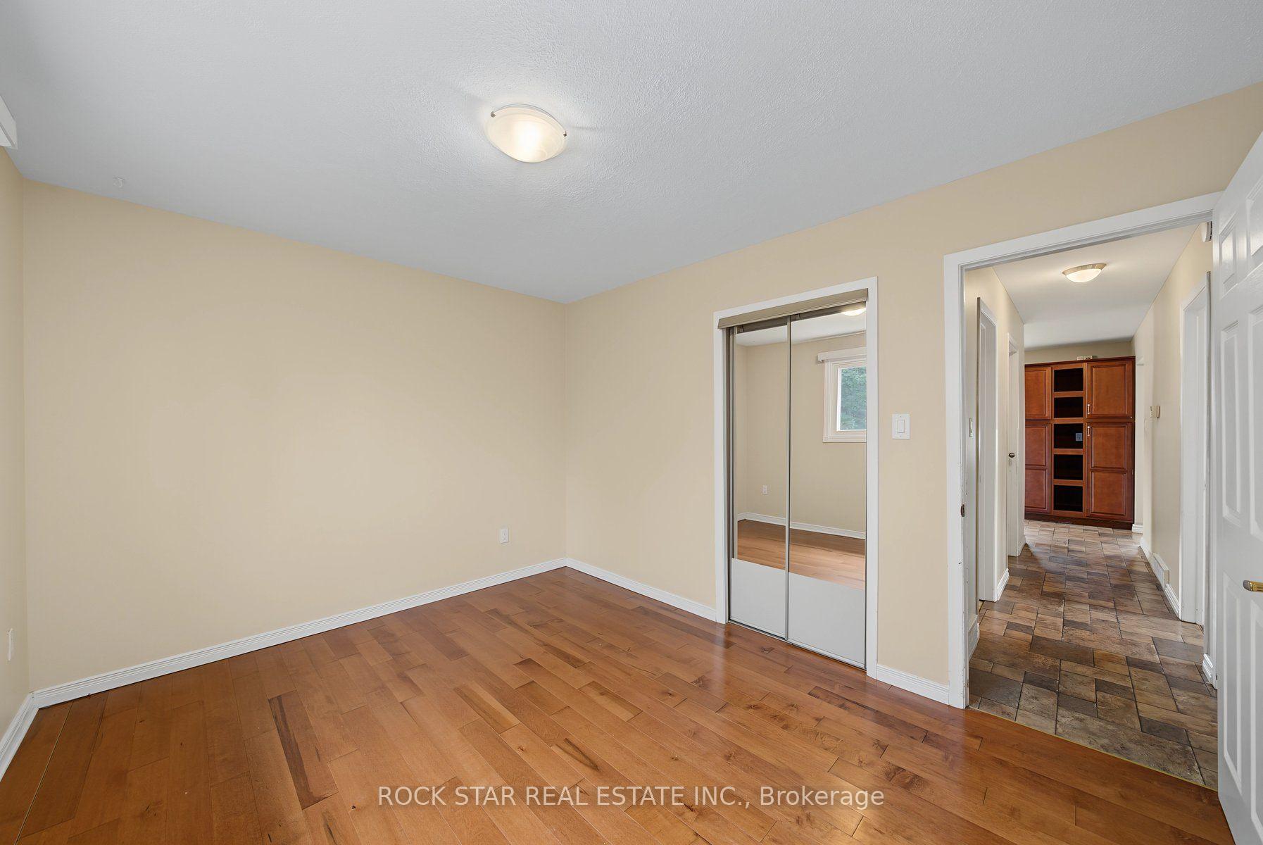 Photo 14 of Unit Main, 59 Aterno Drive, Hamilton, Mountview — HOMEH