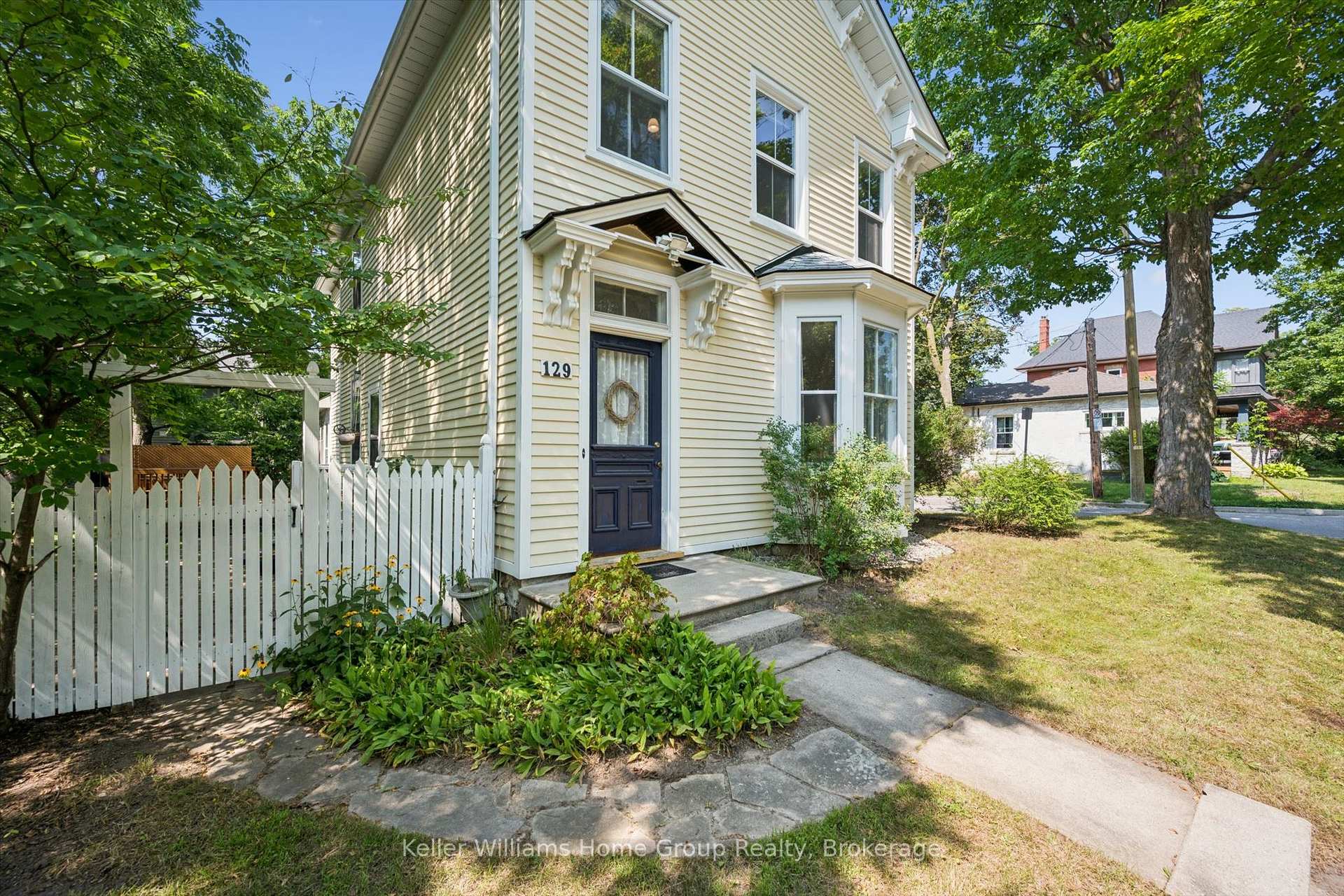 Photo 6 of 129 Suffolk Street W, Guelph, Downtown — HOMEH