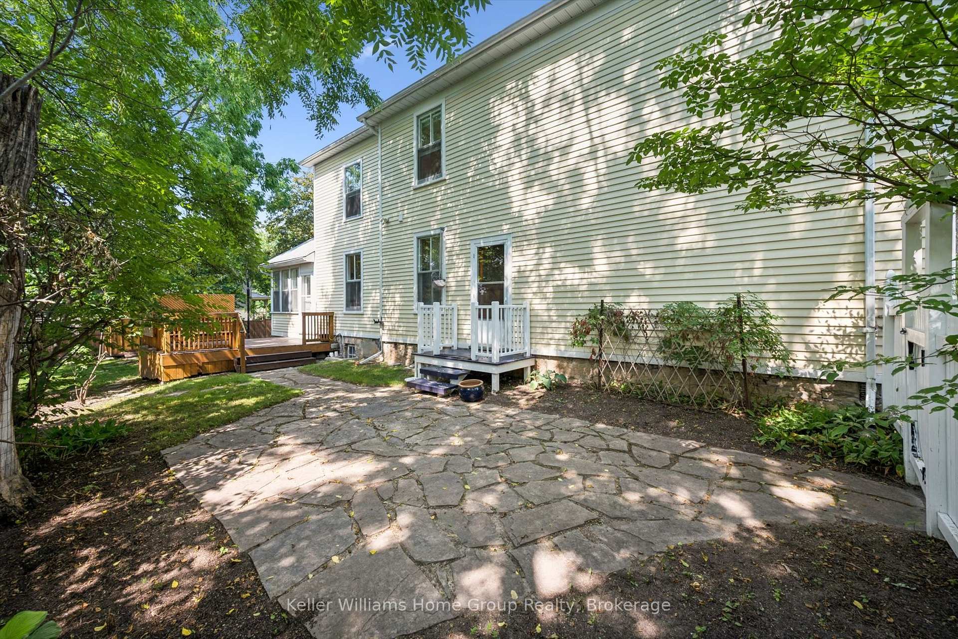Photo 39 of 129 Suffolk Street W, Guelph, Downtown — HOMEH