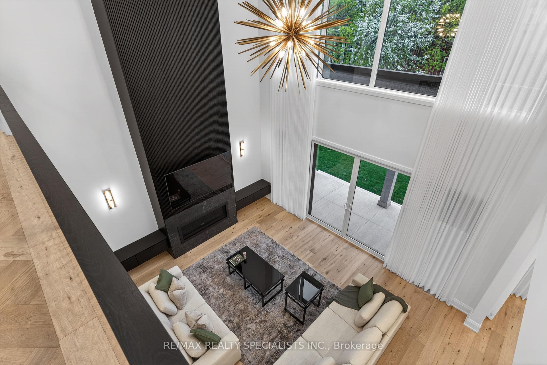 Photo 8 of 431 Seaton Drive, Oakville, West — HOMEH