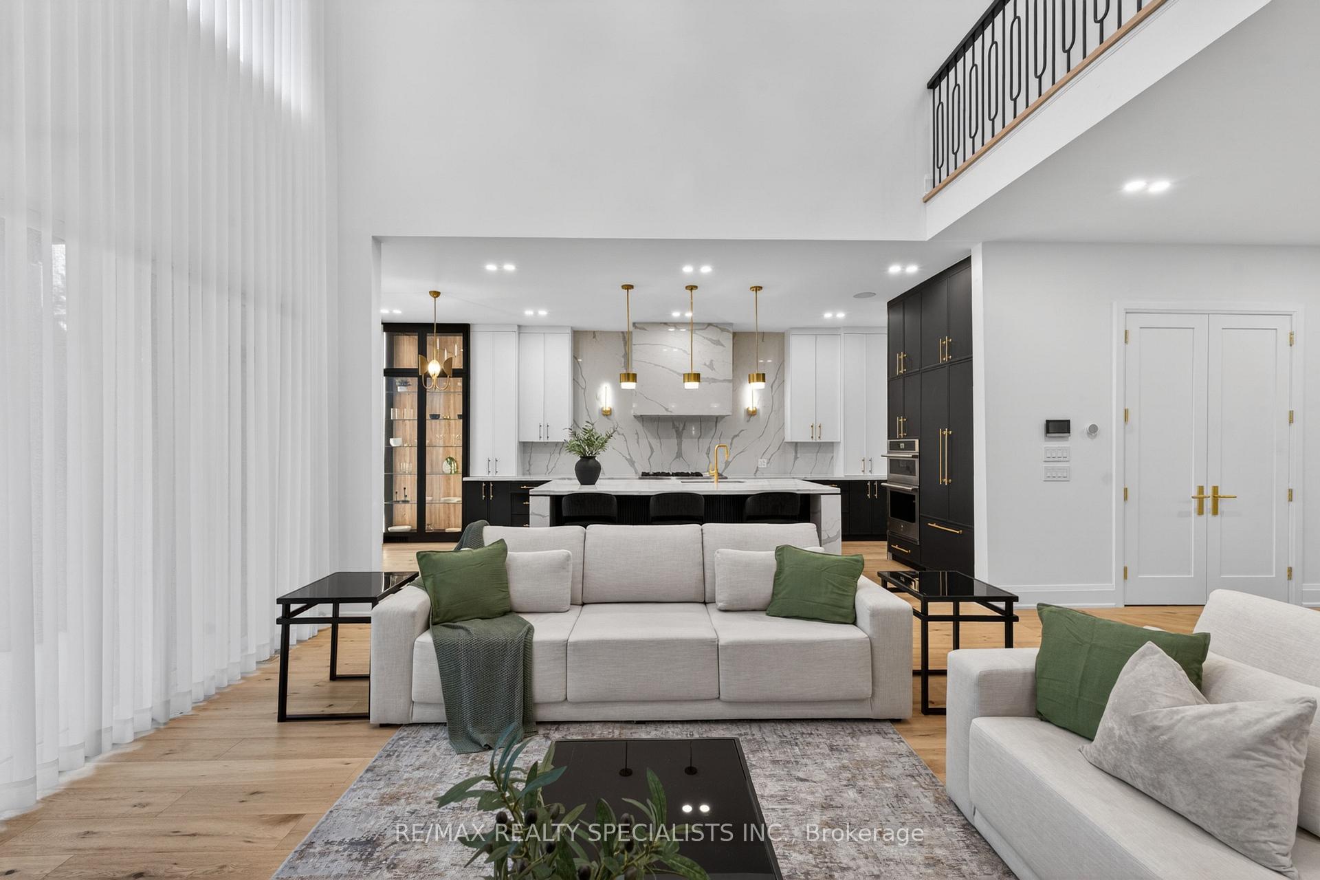 Photo 20 of 431 Seaton Drive, Oakville, West — HOMEH