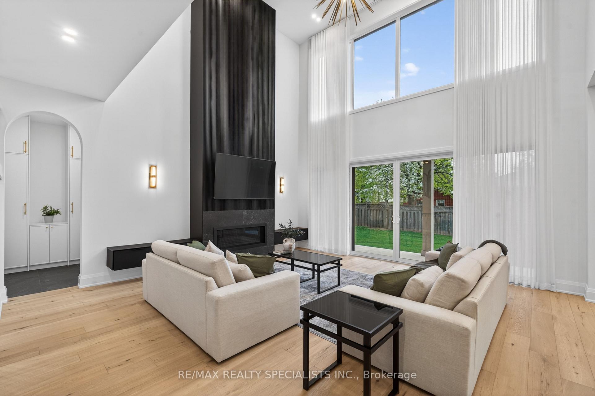 Photo 22 of 431 Seaton Drive, Oakville, West — HOMEH