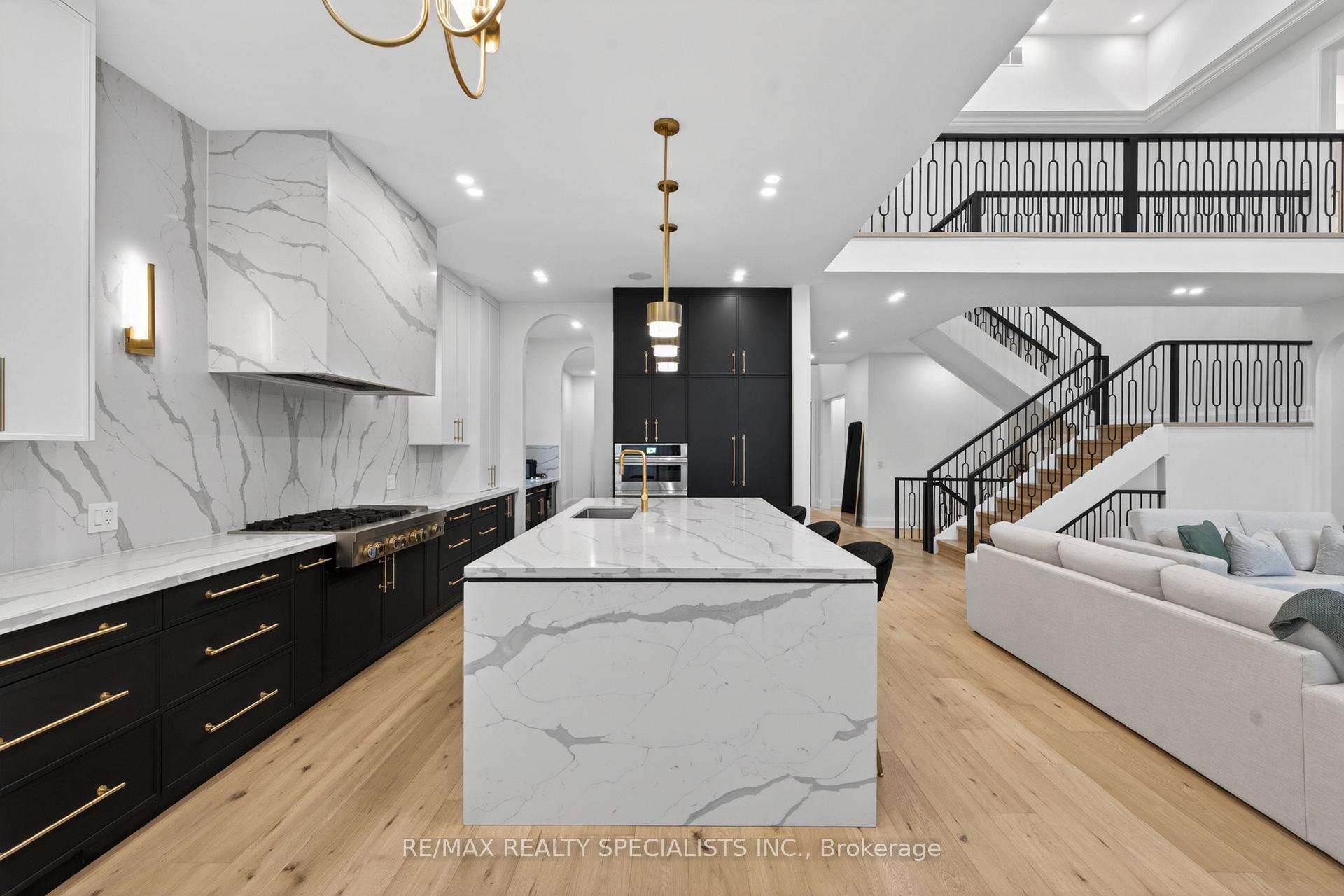 Photo 25 of 431 Seaton Drive, Oakville, West — HOMEH