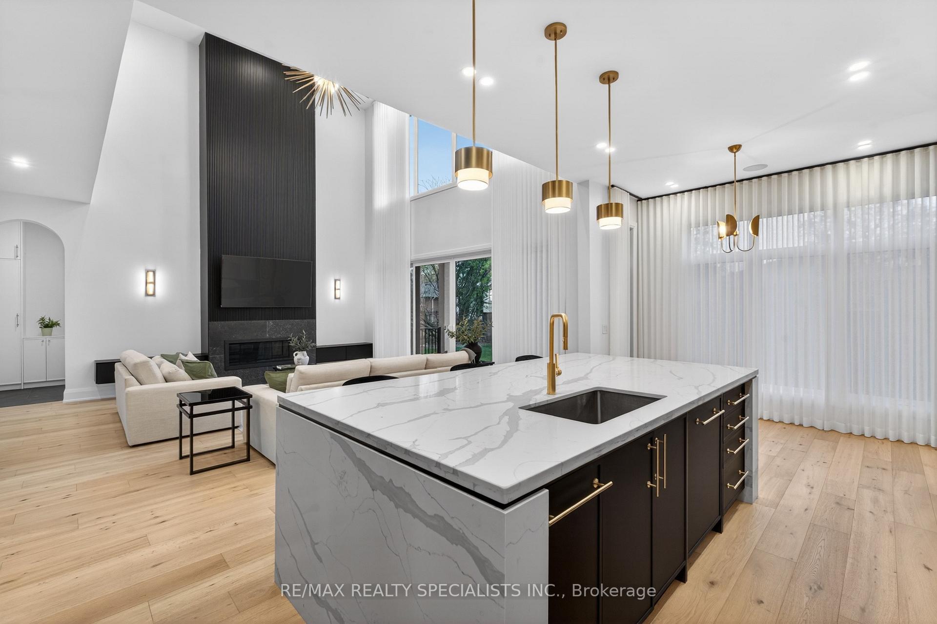 Photo 27 of 431 Seaton Drive, Oakville, West — HOMEH