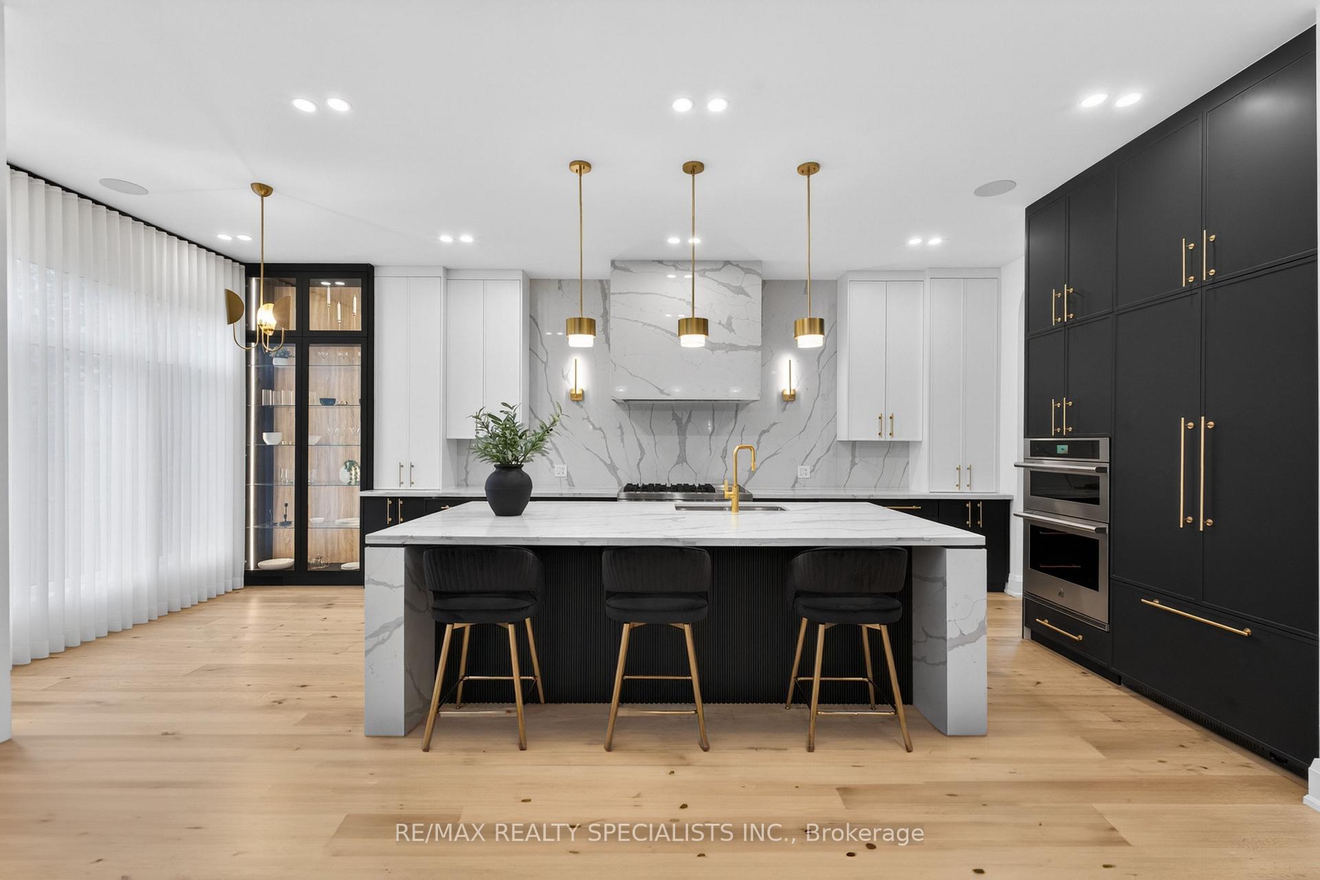 Photo 28 of 431 Seaton Drive, Oakville, West — HOMEH