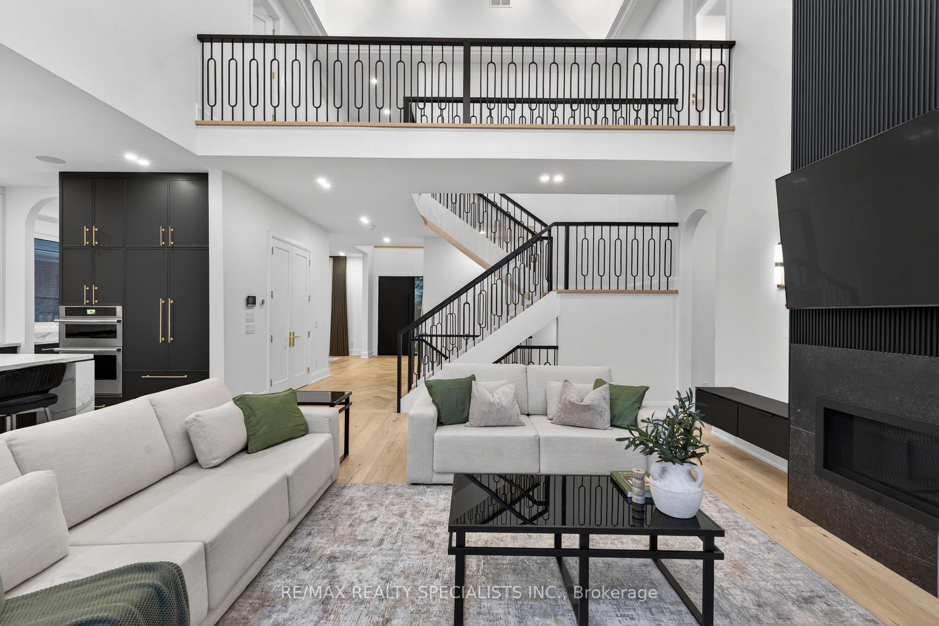 Photo 31 of 431 Seaton Drive, Oakville, West — HOMEH