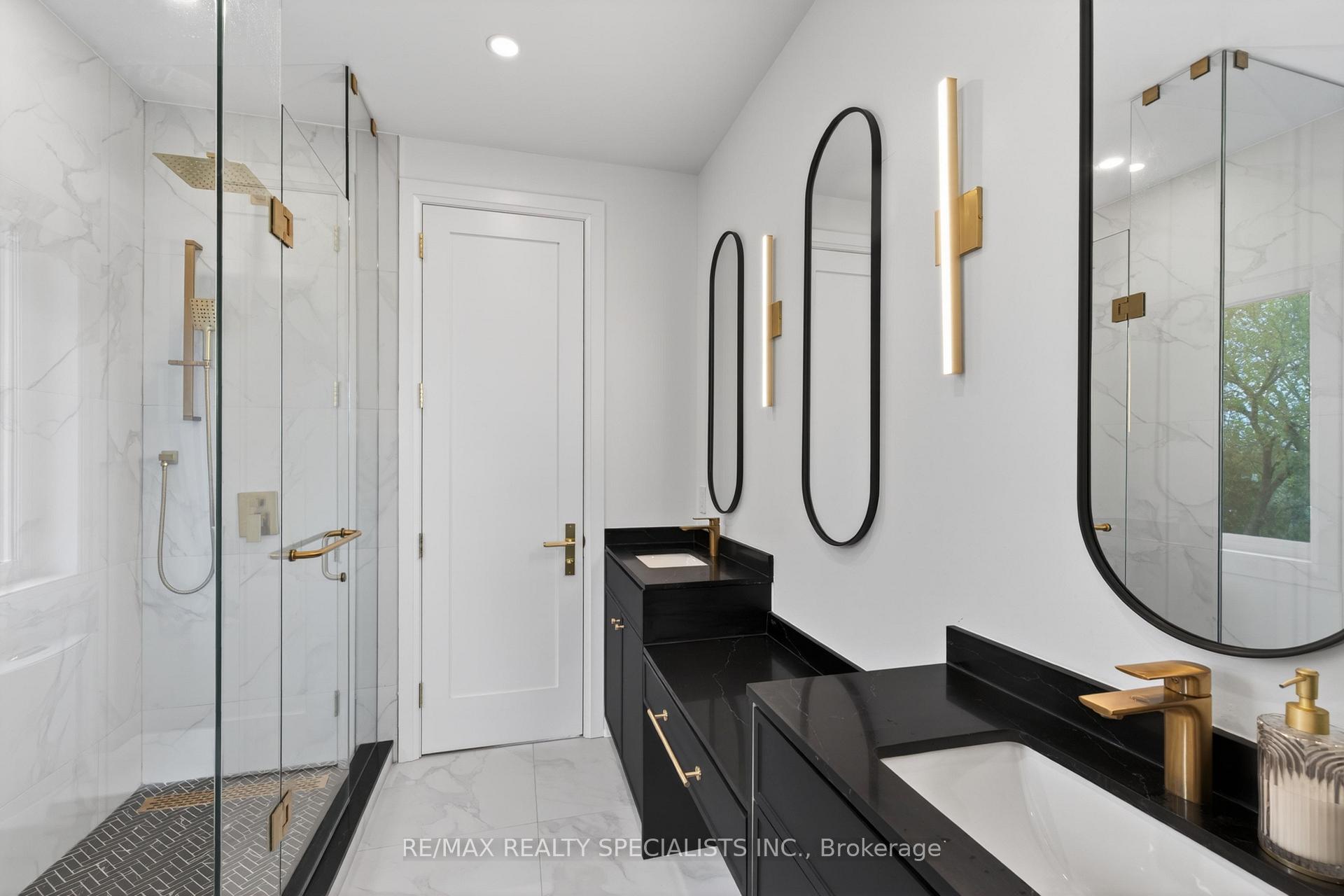 Photo 36 of 431 Seaton Drive, Oakville, West — HOMEH