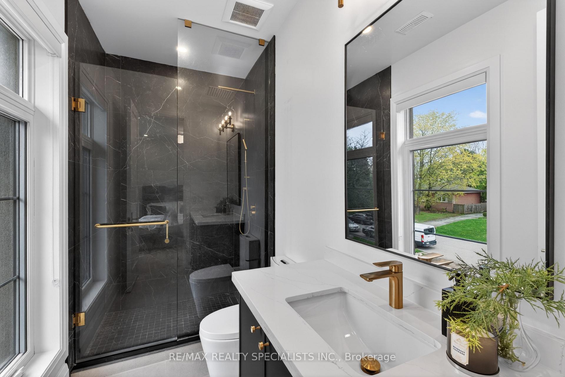 Photo 39 of 431 Seaton Drive, Oakville, West — HOMEH