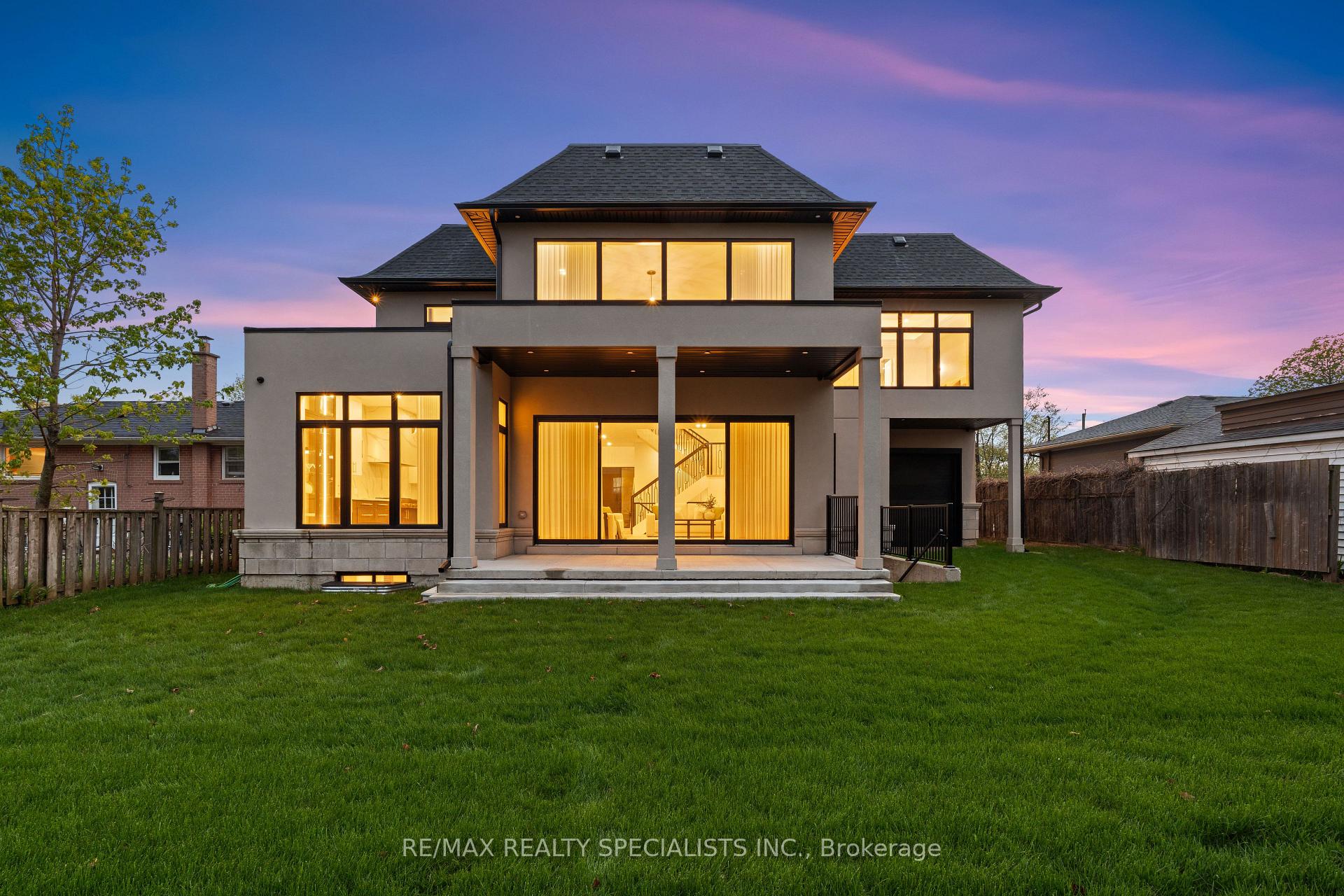 Photo 49 of 431 Seaton Drive, Oakville, West — HOMEH