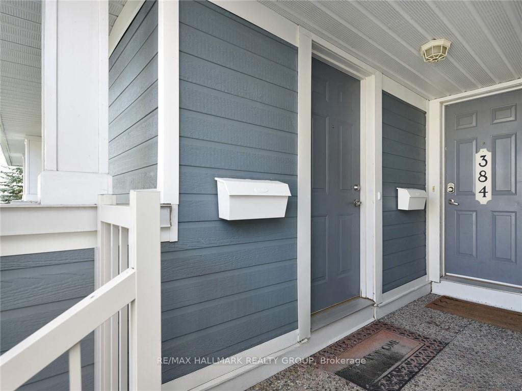 Photo 2 of 386 Crownridge Drive, Ottawa, Kanata - Emerald Meadows/Trailwest — HOMEH