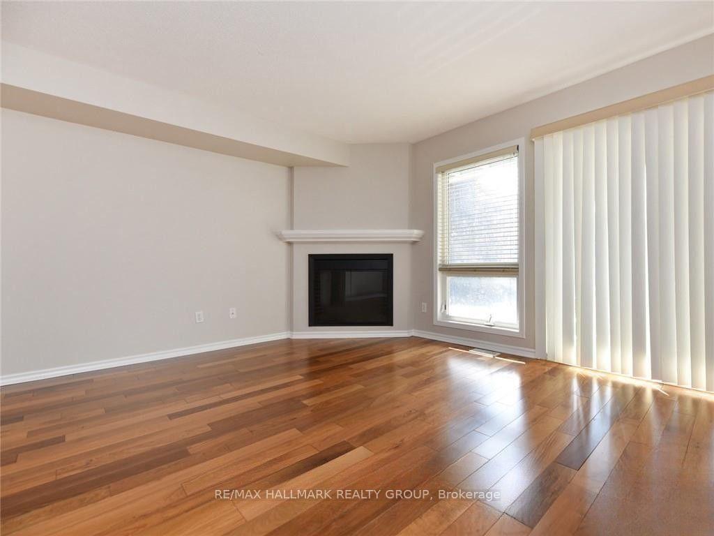 Photo 11 of 386 Crownridge Drive, Ottawa, Kanata - Emerald Meadows/Trailwest — HOMEH