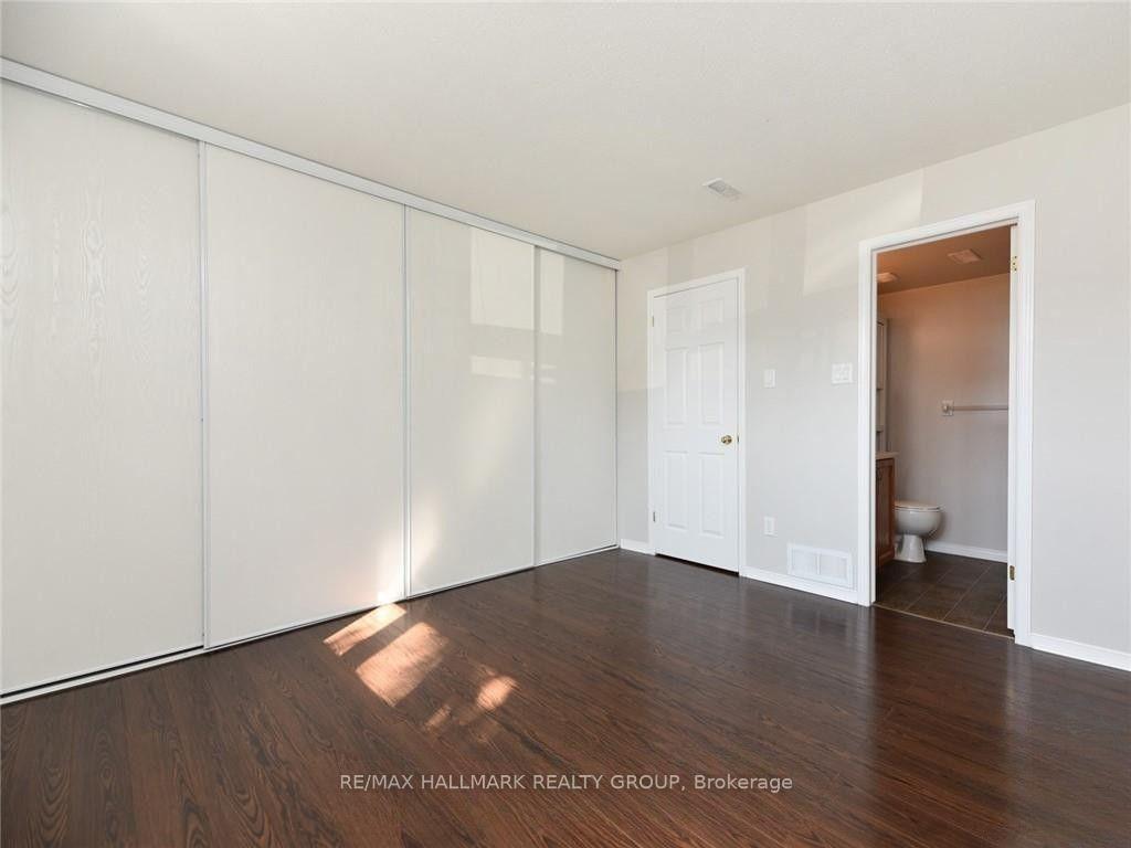 Photo 15 of 386 Crownridge Drive, Ottawa, Kanata - Emerald Meadows/Trailwest — HOMEH