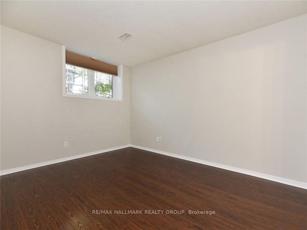 Photo 19 of 386 Crownridge Drive, Ottawa, Kanata - Emerald Meadows/Trailwest — HOMEH