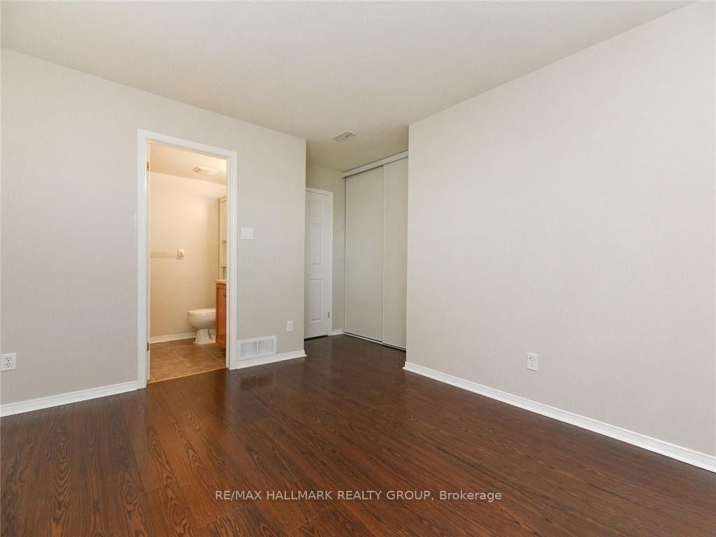 Photo 20 of 386 Crownridge Drive, Ottawa, Kanata - Emerald Meadows/Trailwest — HOMEH