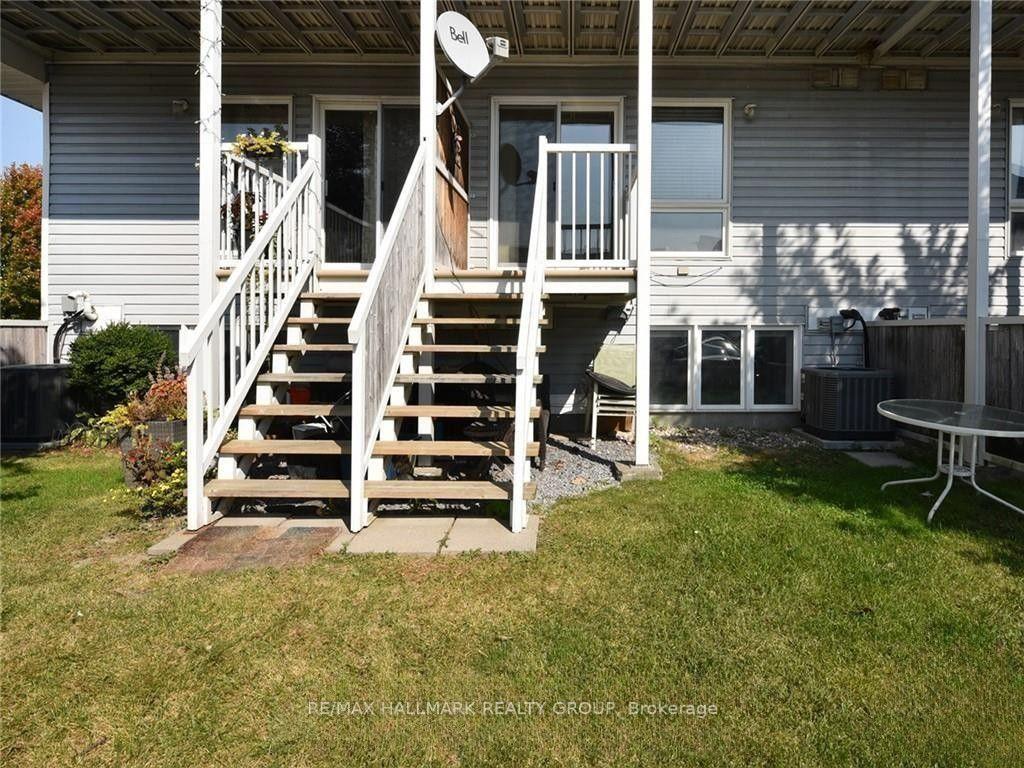 Photo 23 of 386 Crownridge Drive, Ottawa, Kanata - Emerald Meadows/Trailwest — HOMEH