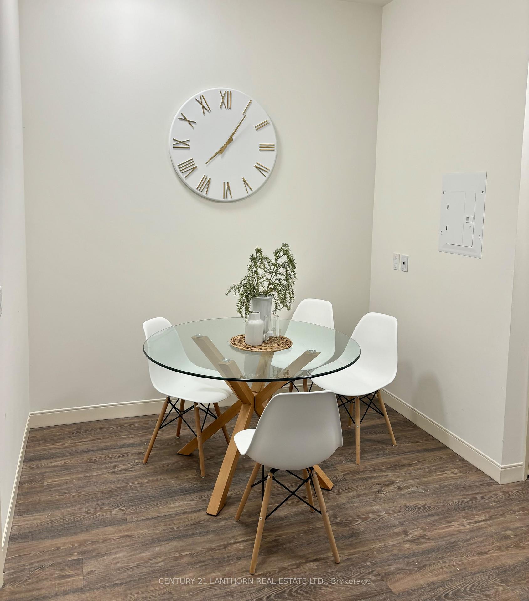 Photo 4 of Unit 405, 135 Station Street, Belleville, Belleville Ward — HOMEH