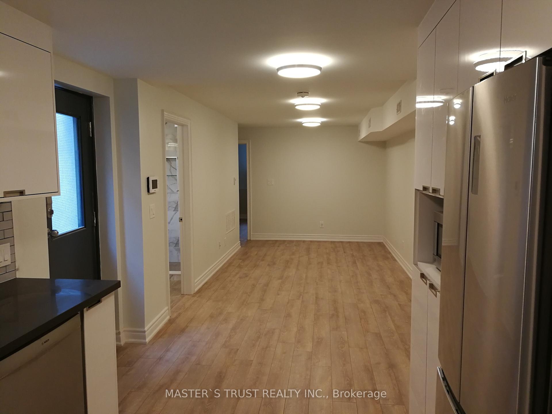 Photo 6 of Unit Lowunit, 246 Lippincott Street, Toronto, University — HOMEH