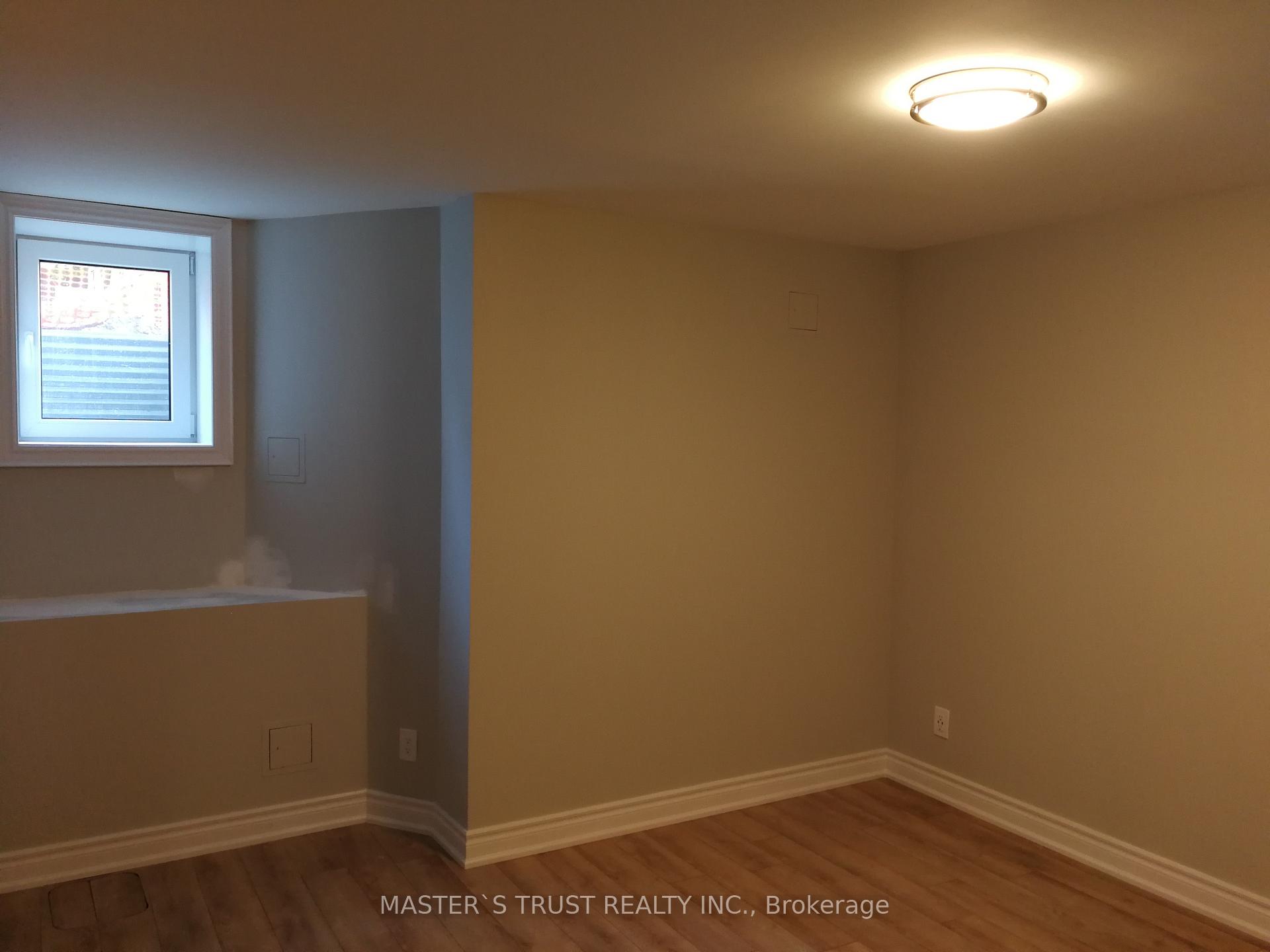 Photo 8 of Unit Lowunit, 246 Lippincott Street, Toronto, University — HOMEH