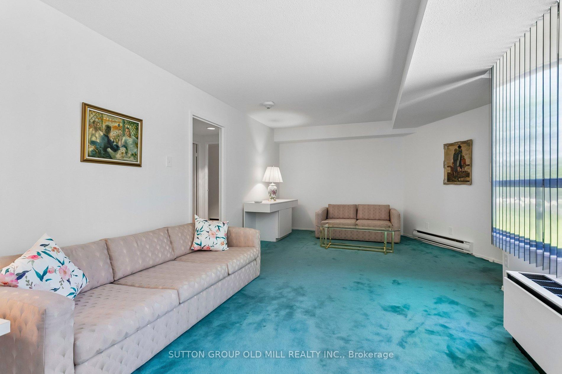 Photo 4 of Unit G14, 288 Mill Road, Etobicoke, Markland Wood — HOMEH