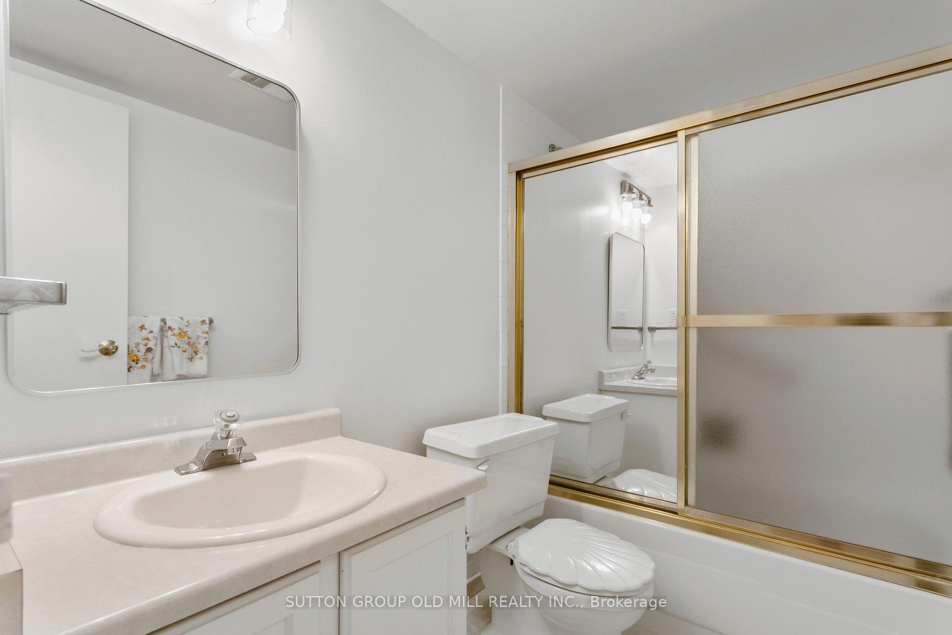 Photo 14 of Unit G14, 288 Mill Road, Etobicoke, Markland Wood — HOMEH