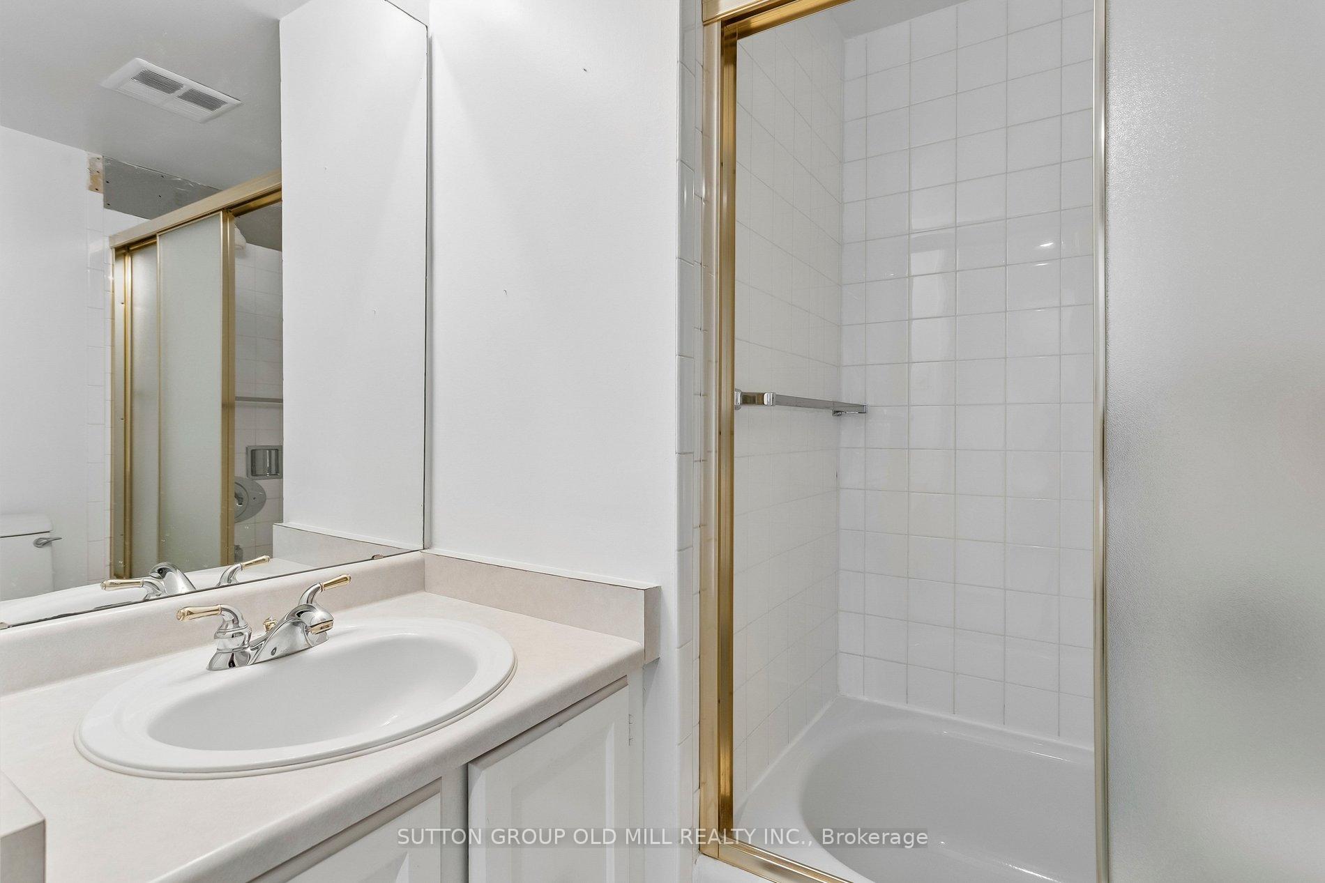 Photo 18 of Unit G14, 288 Mill Road, Etobicoke, Markland Wood — HOMEH