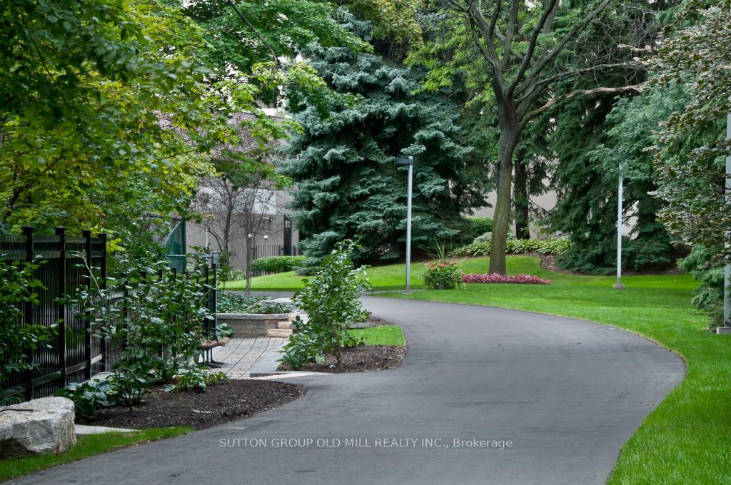 Photo 38 of Unit G14, 288 Mill Road, Etobicoke, Markland Wood — HOMEH