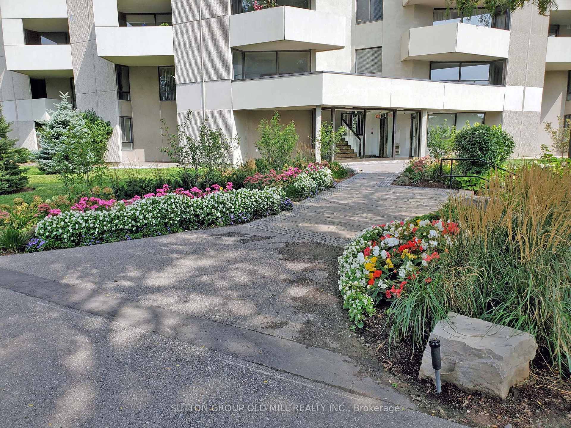 Photo 44 of Unit G14, 288 Mill Road, Etobicoke, Markland Wood — HOMEH