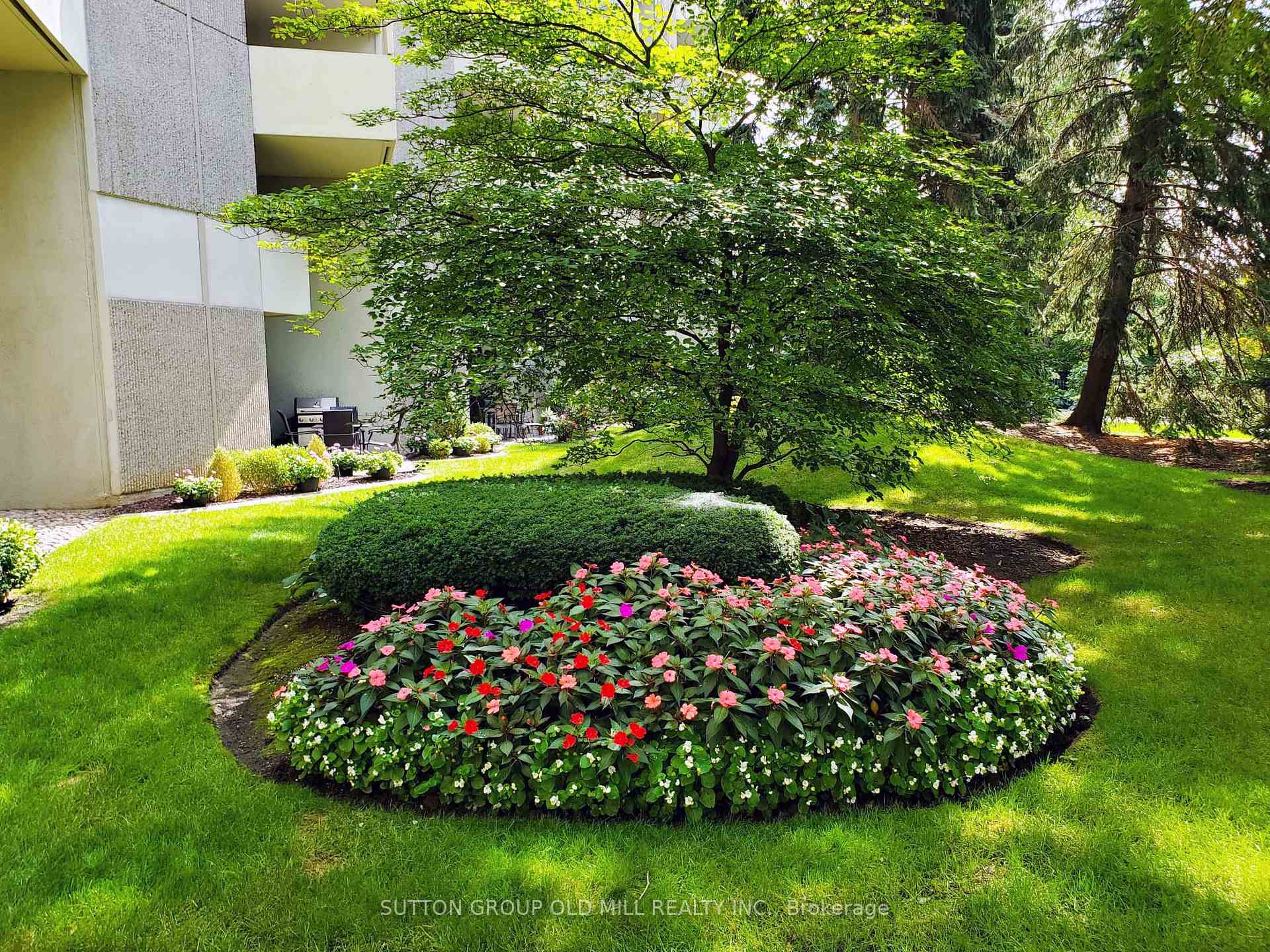 Photo 45 of Unit G14, 288 Mill Road, Etobicoke, Markland Wood — HOMEH