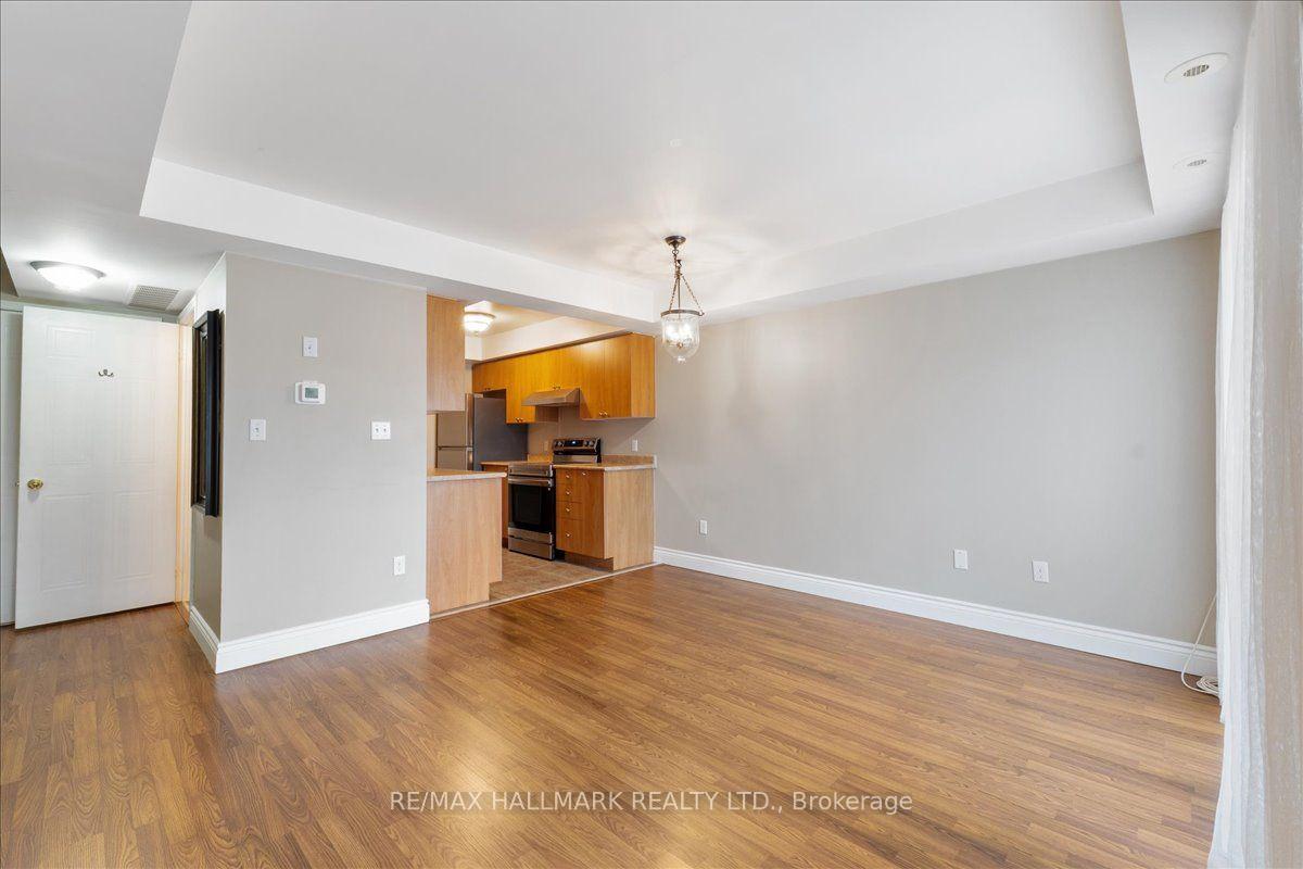 Photo 5 of Unit 81, 4620 Guildwood Way, Mississauga, Hurontario — HOMEH