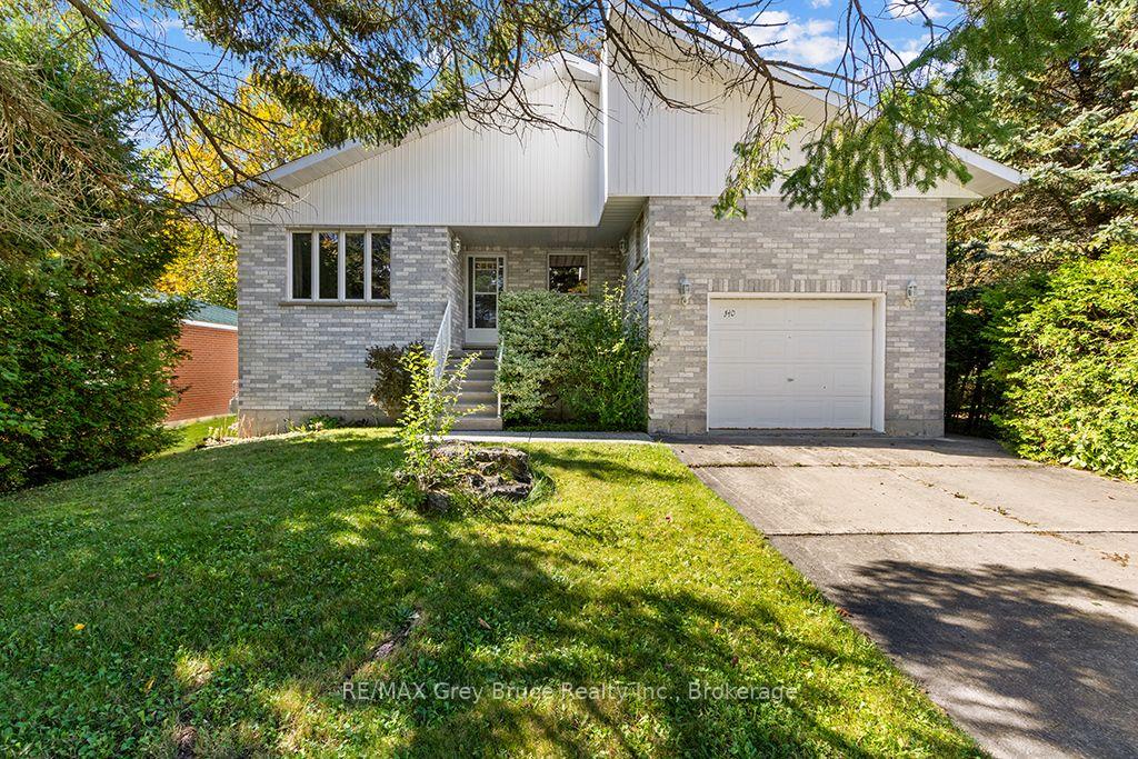 Photo of 840 Mcnaughton Street