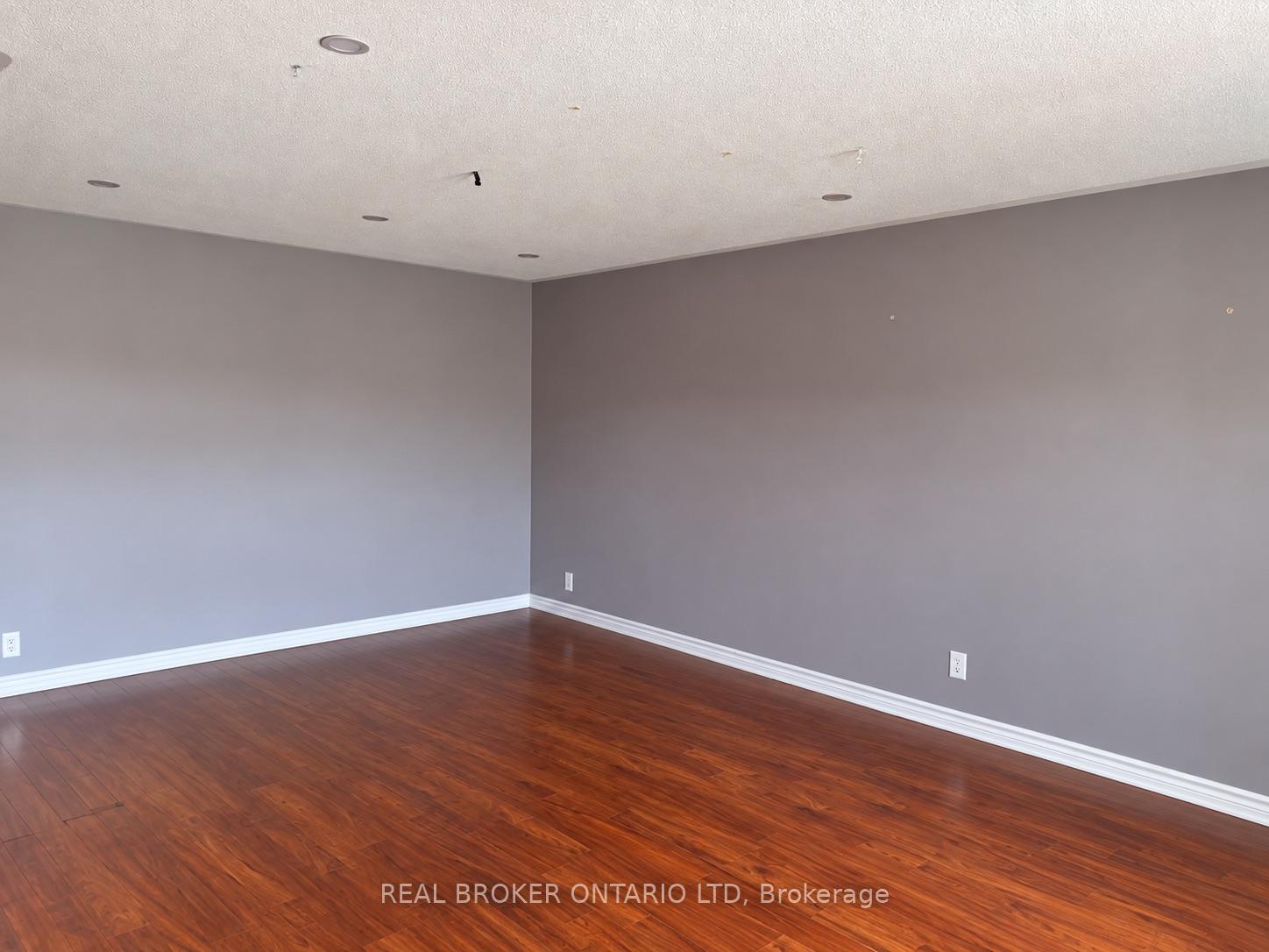 Photo 14 of Unit (MAIN), 88 Sir Jacobs Crescent, Brampton, Fletcher's Meadow — HOMEH