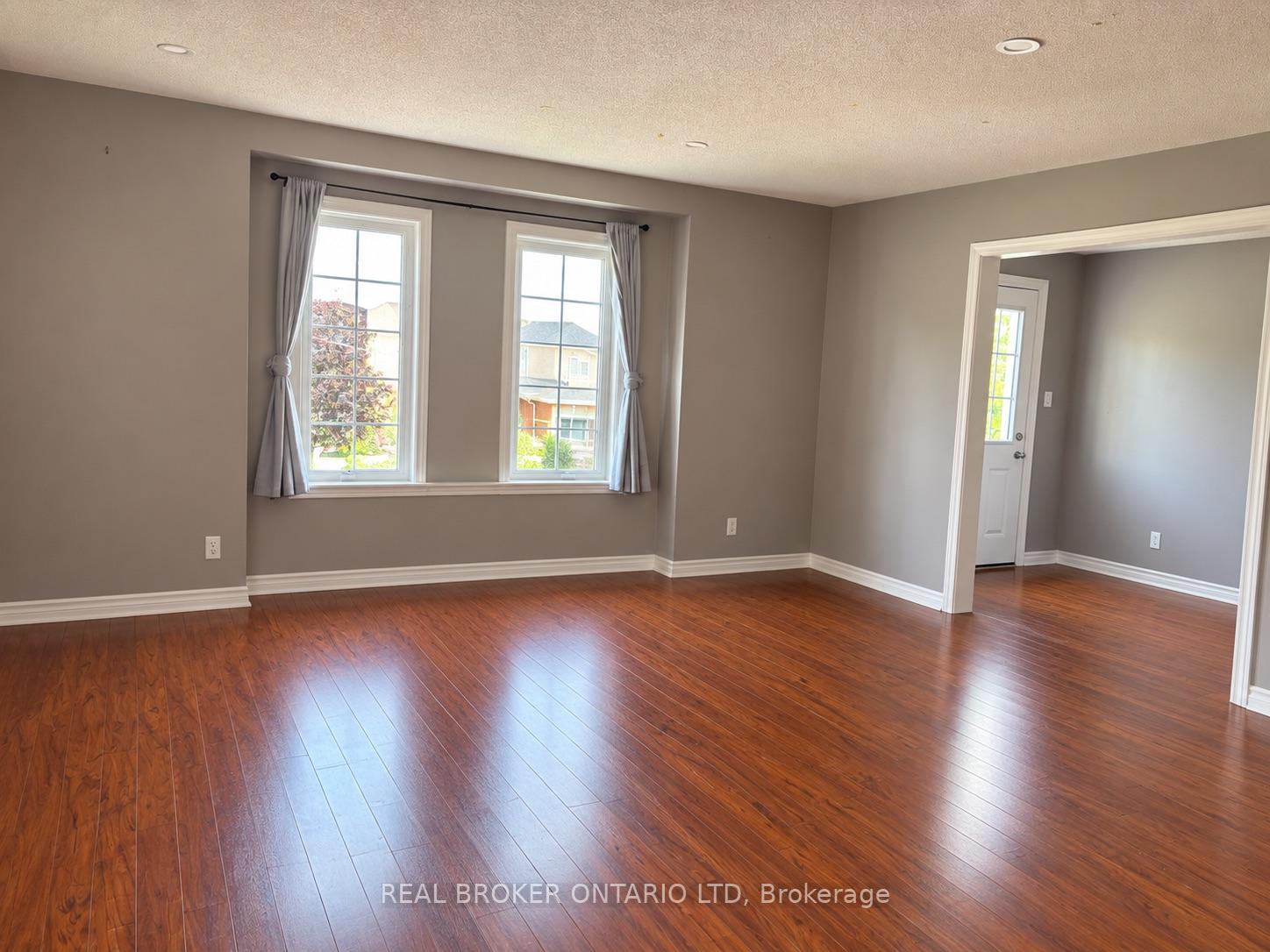Photo 15 of Unit (MAIN), 88 Sir Jacobs Crescent, Brampton, Fletcher's Meadow — HOMEH