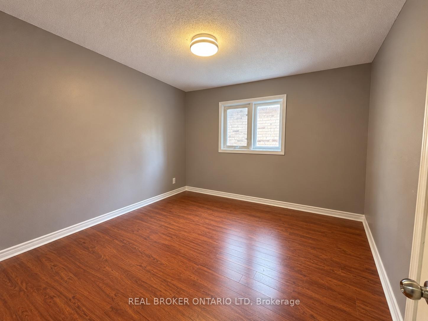 Photo 27 of Unit (MAIN), 88 Sir Jacobs Crescent, Brampton, Fletcher's Meadow — HOMEH