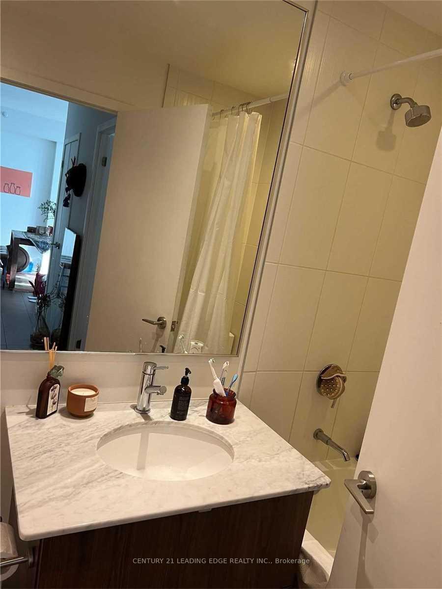 Photo 6 of Unit 1010, 170 Fort York Boulevard, Toronto, Waterfront Communities — HOMEH