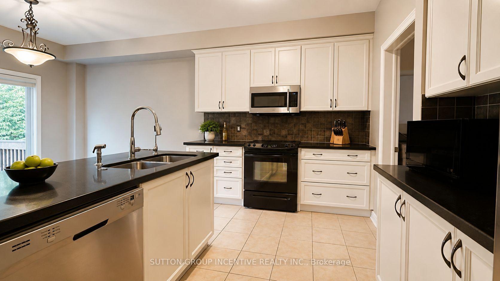 Photo 6 of 48 Riverwalk Place, Midland — HOMEH