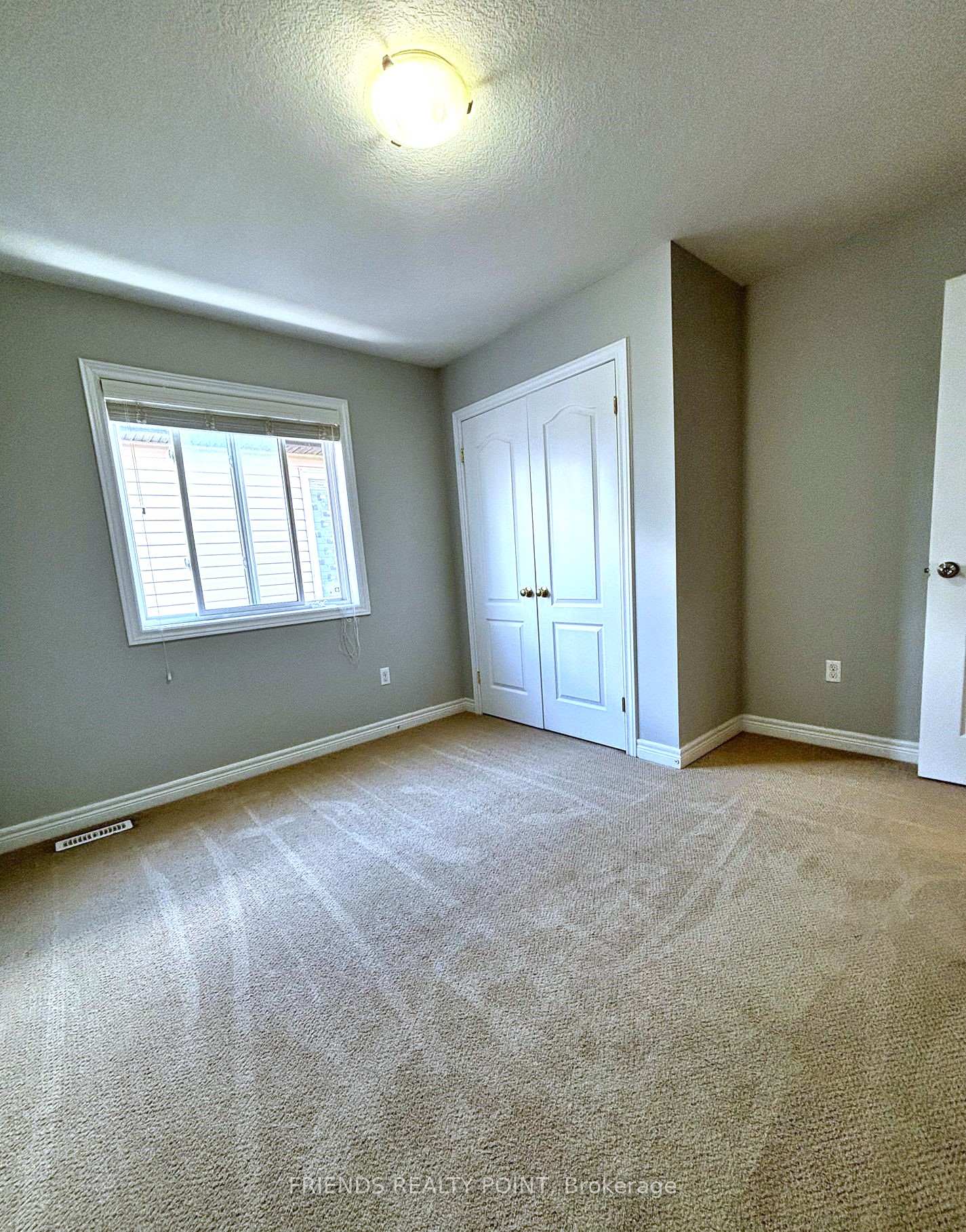 Photo 9 of 1844 Foxridge Crescent, London, North S — HOMEH