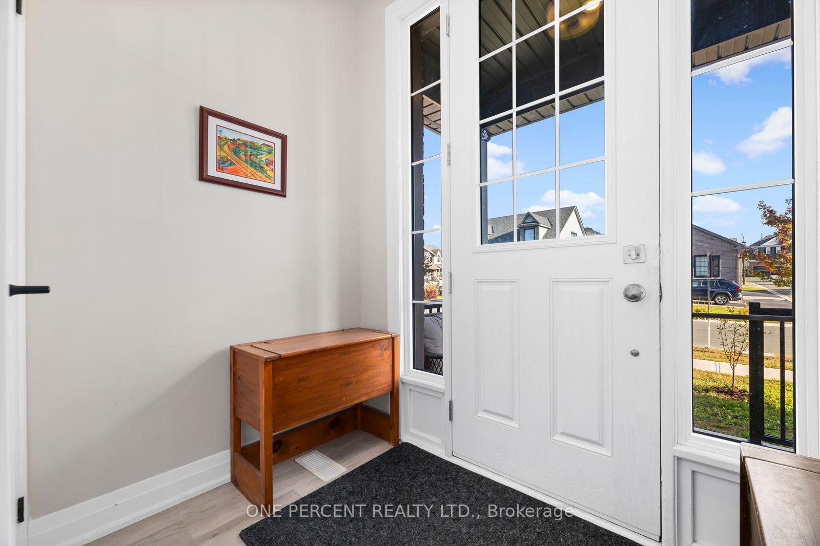 Photo 4 of 626 Haylock Gardens, Peterborough, Northcrest Ward 5 — HOMEH
