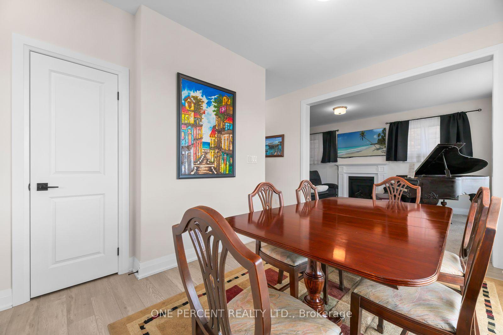 Photo 12 of 626 Haylock Gardens, Peterborough, Northcrest Ward 5 — HOMEH