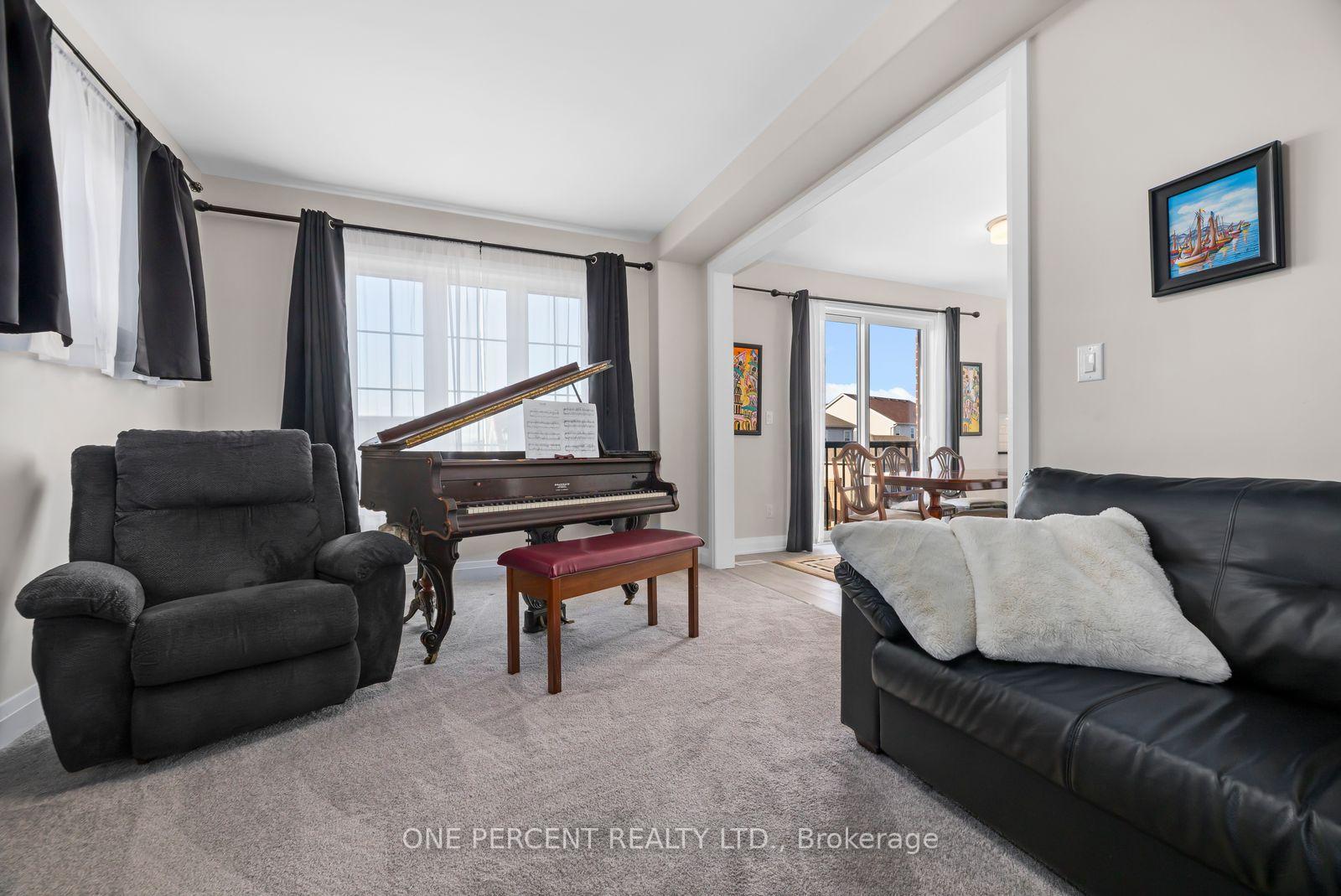 Photo 15 of 626 Haylock Gardens, Peterborough, Northcrest Ward 5 — HOMEH