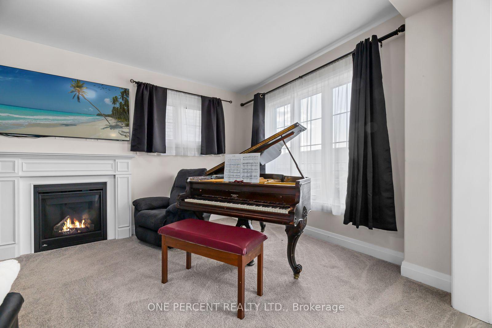 Photo 16 of 626 Haylock Gardens, Peterborough, Northcrest Ward 5 — HOMEH