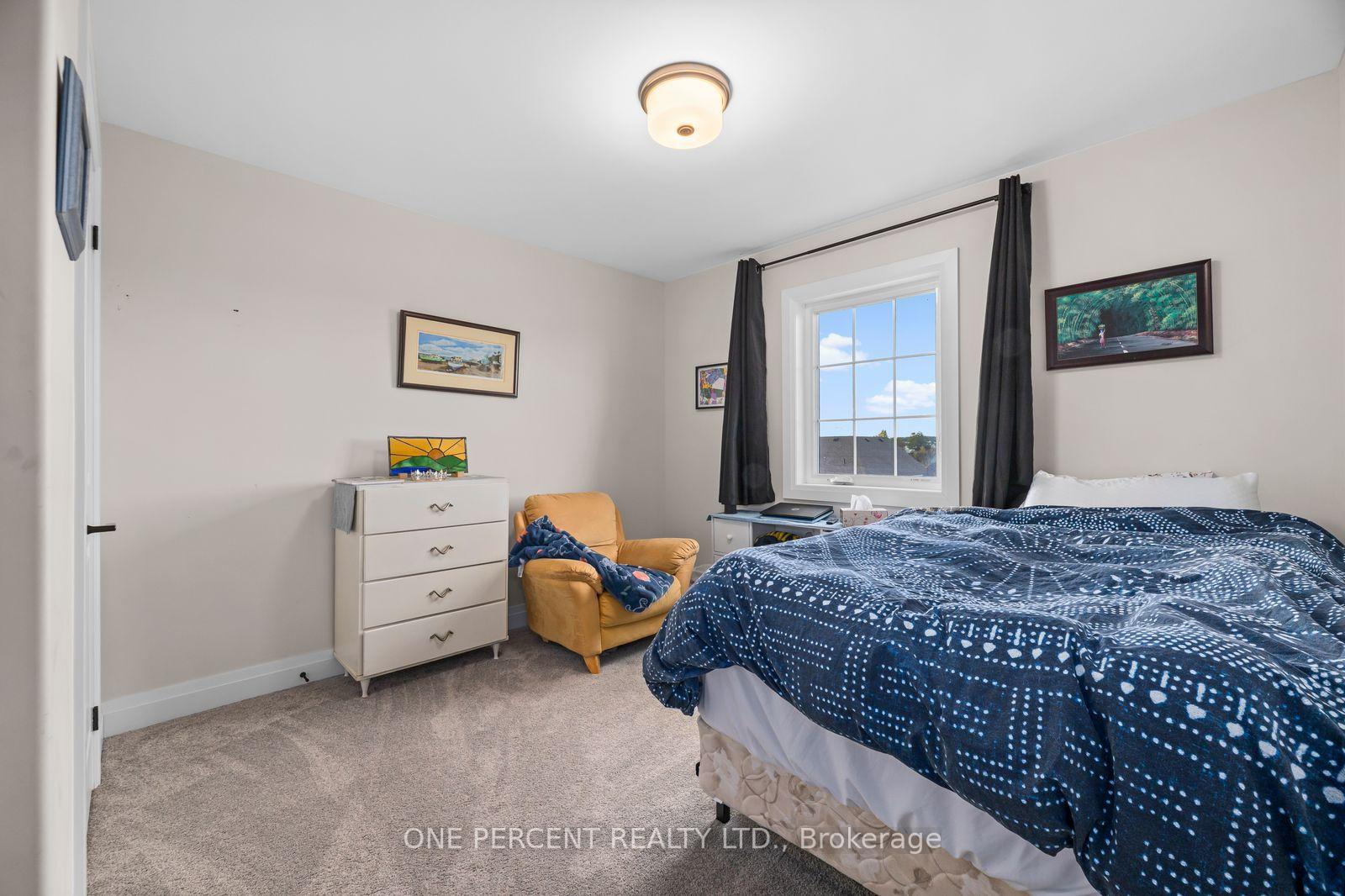 Photo 25 of 626 Haylock Gardens, Peterborough, Northcrest Ward 5 — HOMEH