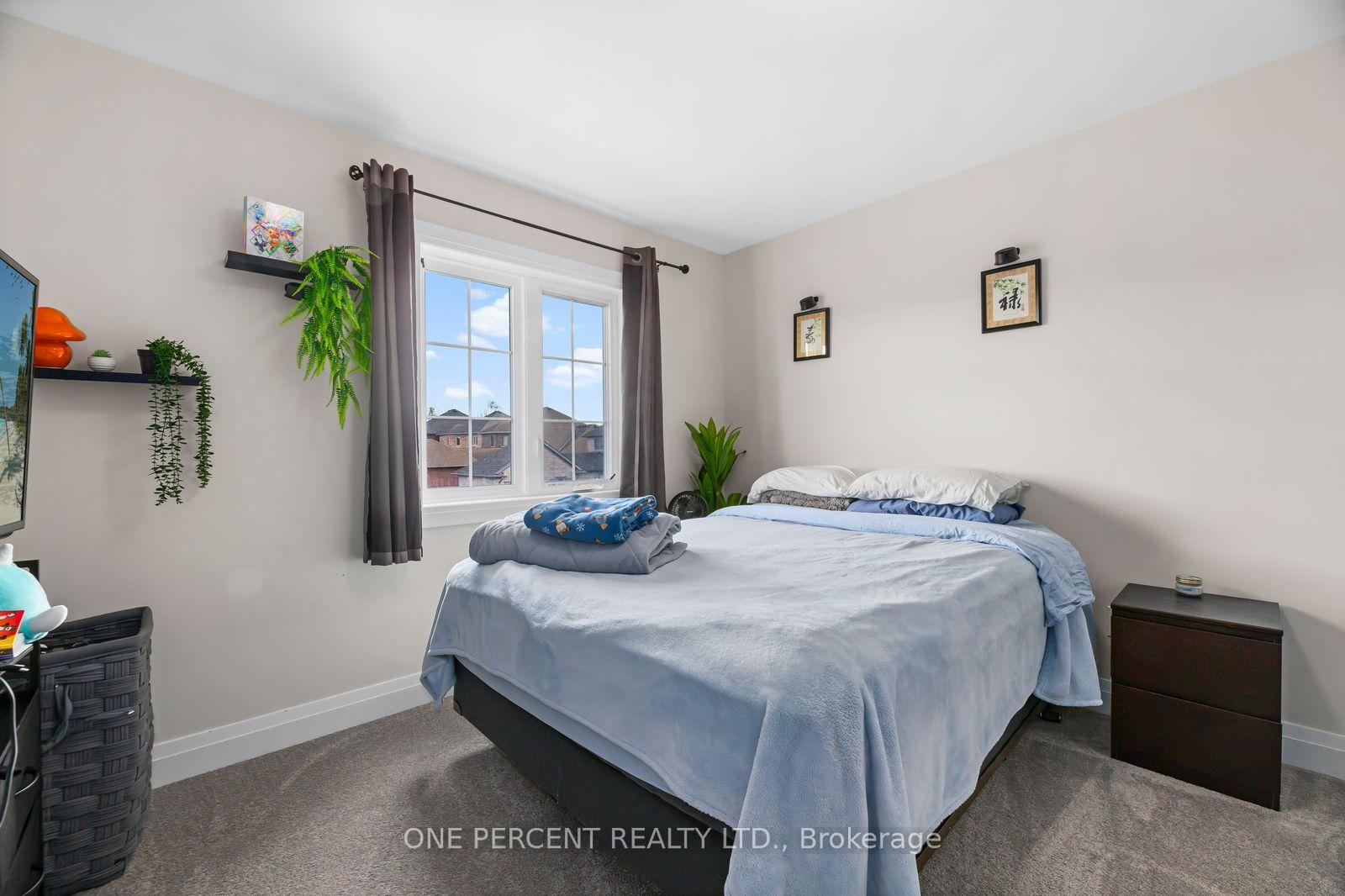 Photo 30 of 626 Haylock Gardens, Peterborough, Northcrest Ward 5 — HOMEH