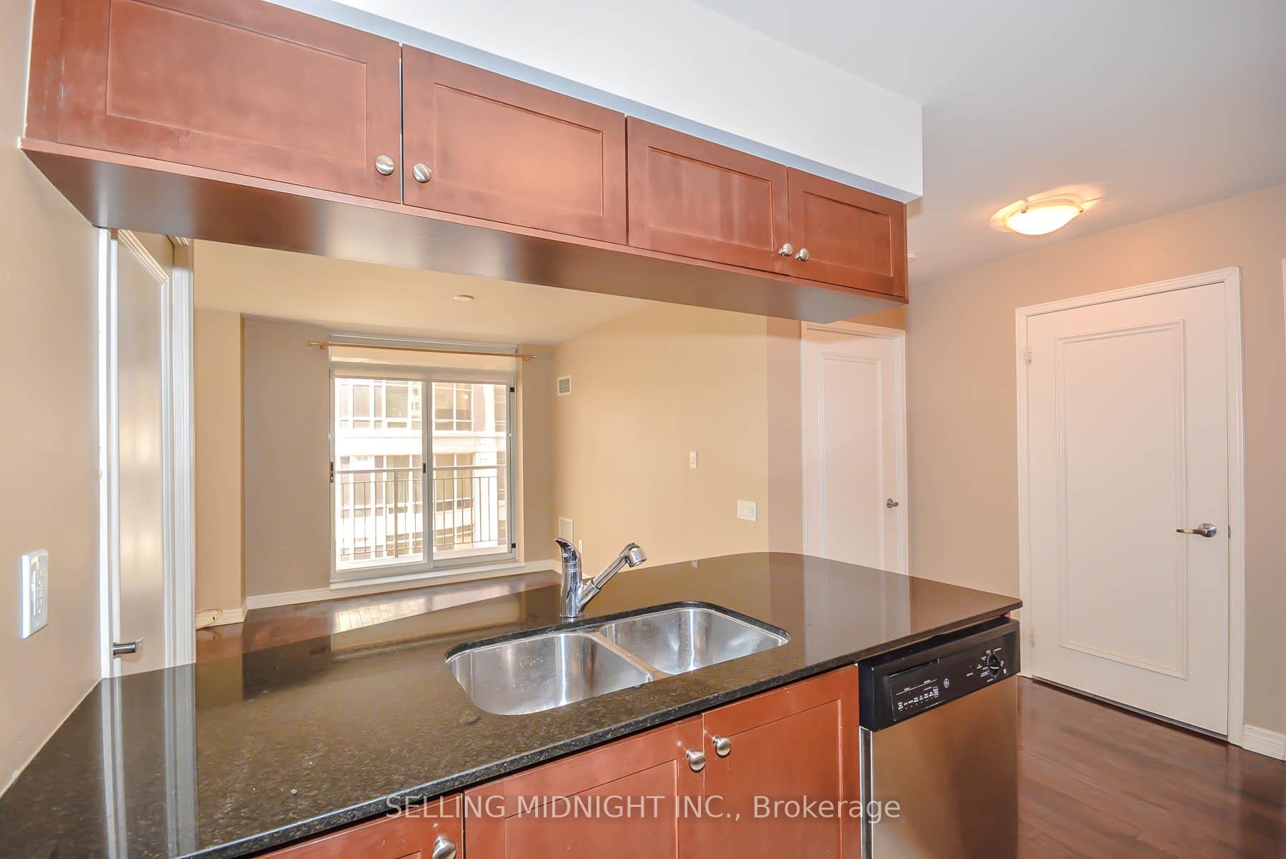 Photo 8 of Unit 502, 60 St Clair Avenue W, Toronto, Yonge-St. Clair — HOMEH