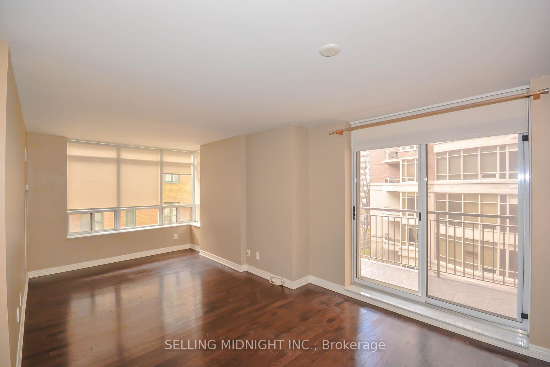 Photo 9 of Unit 502, 60 St Clair Avenue W, Toronto, Yonge-St. Clair — HOMEH