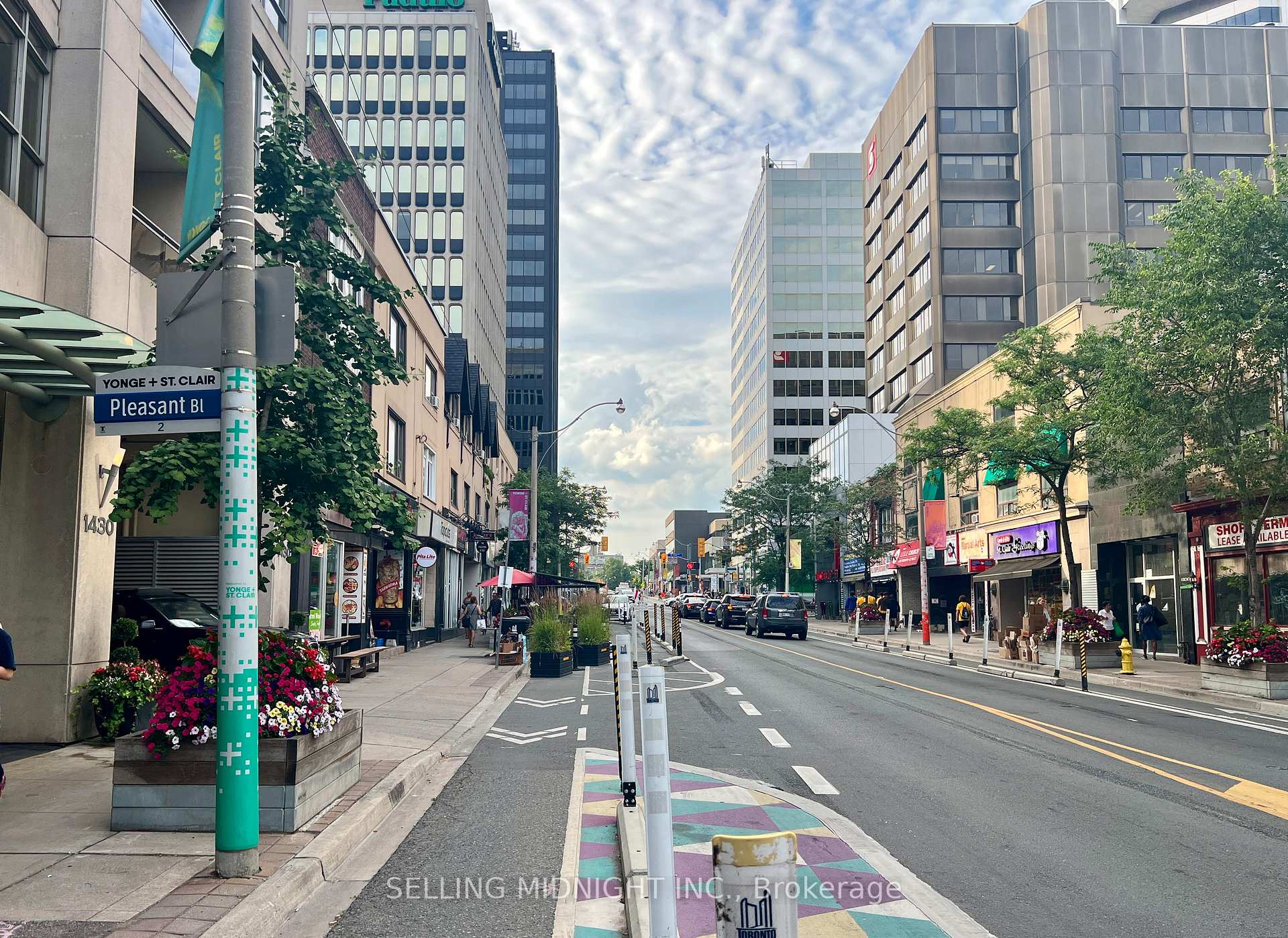 Photo 38 of Unit 502, 60 St Clair Avenue W, Toronto, Yonge-St. Clair — HOMEH