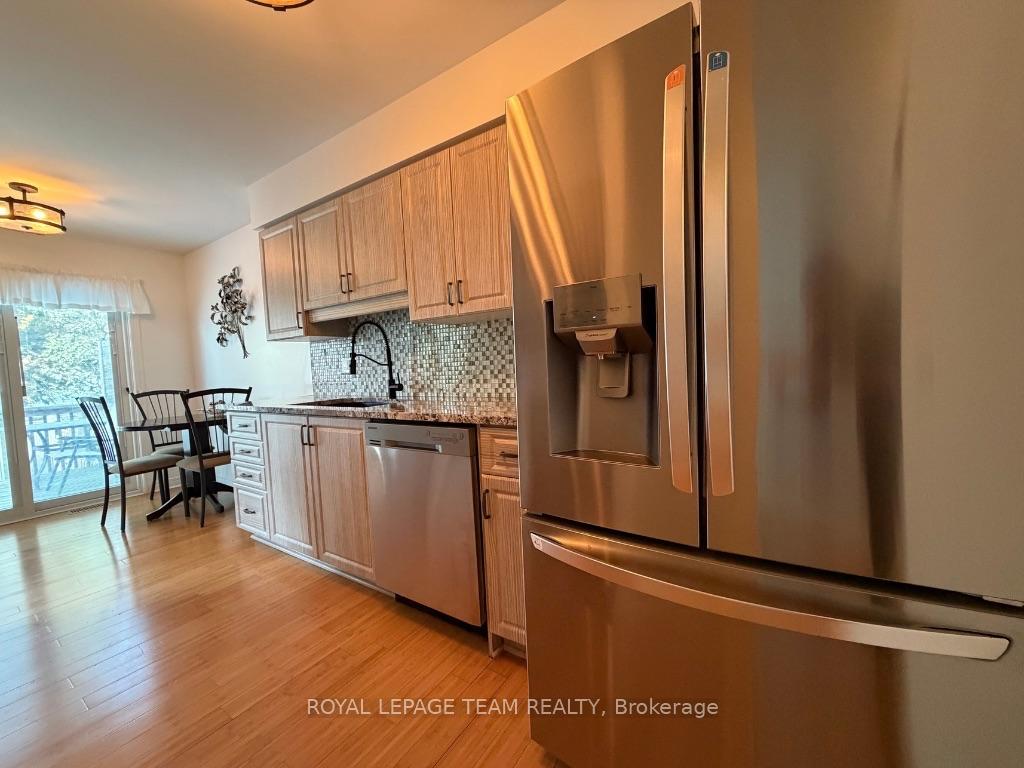 Photo 6 of 25 Redpath Drive, Ottawa, Barrhaven East — HOMEH